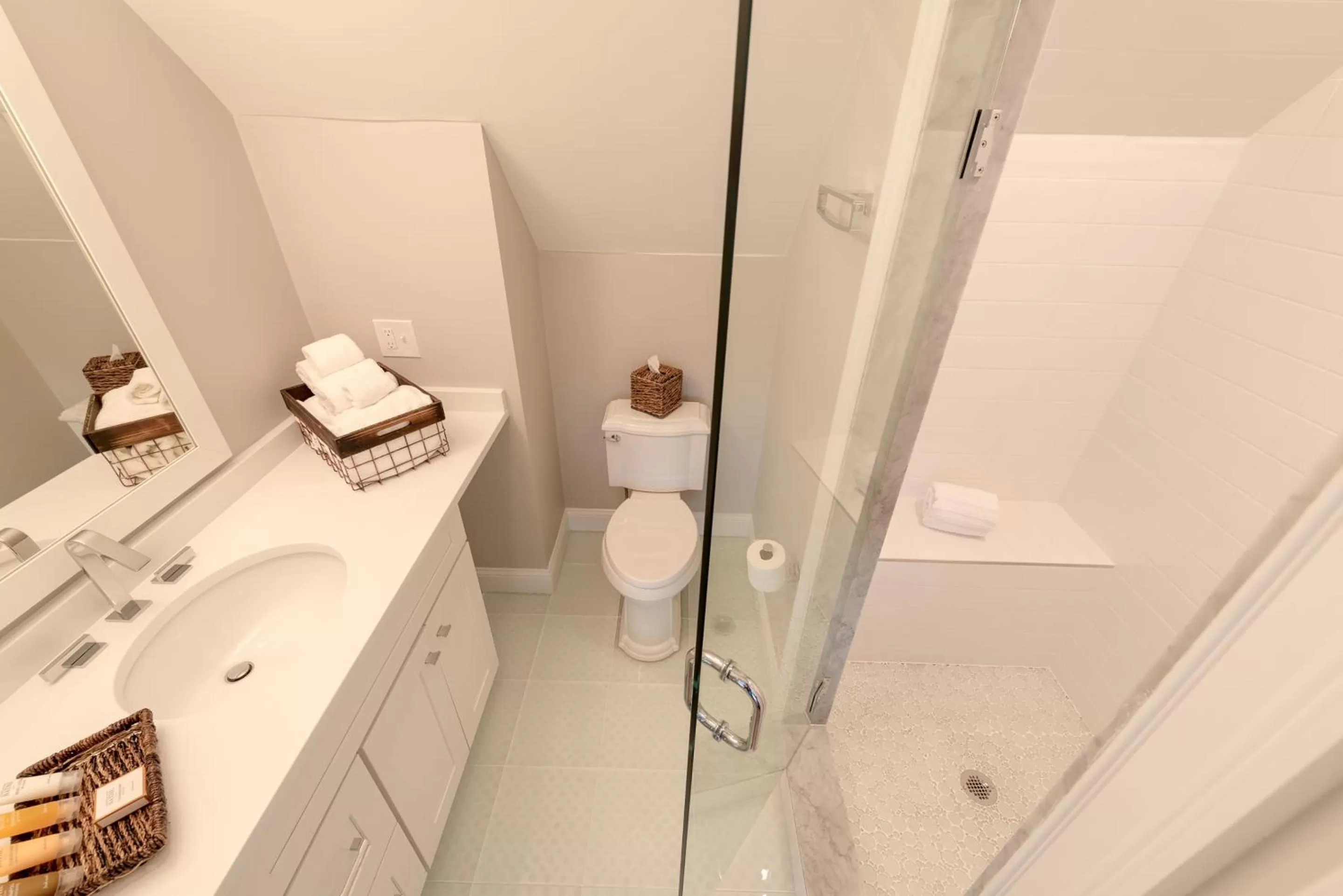 Bathroom in The East Island Reserve Hotel