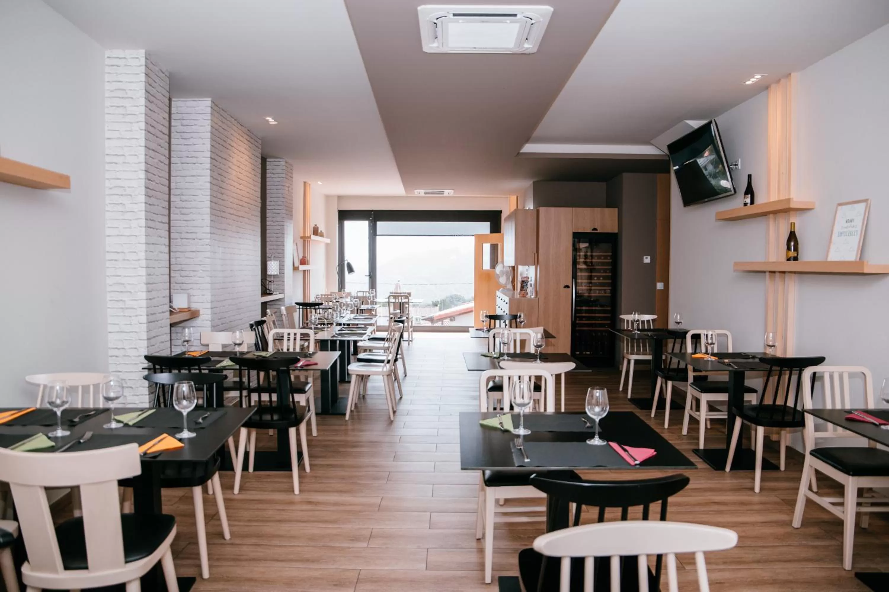 Dining area in O balcón da ribeira