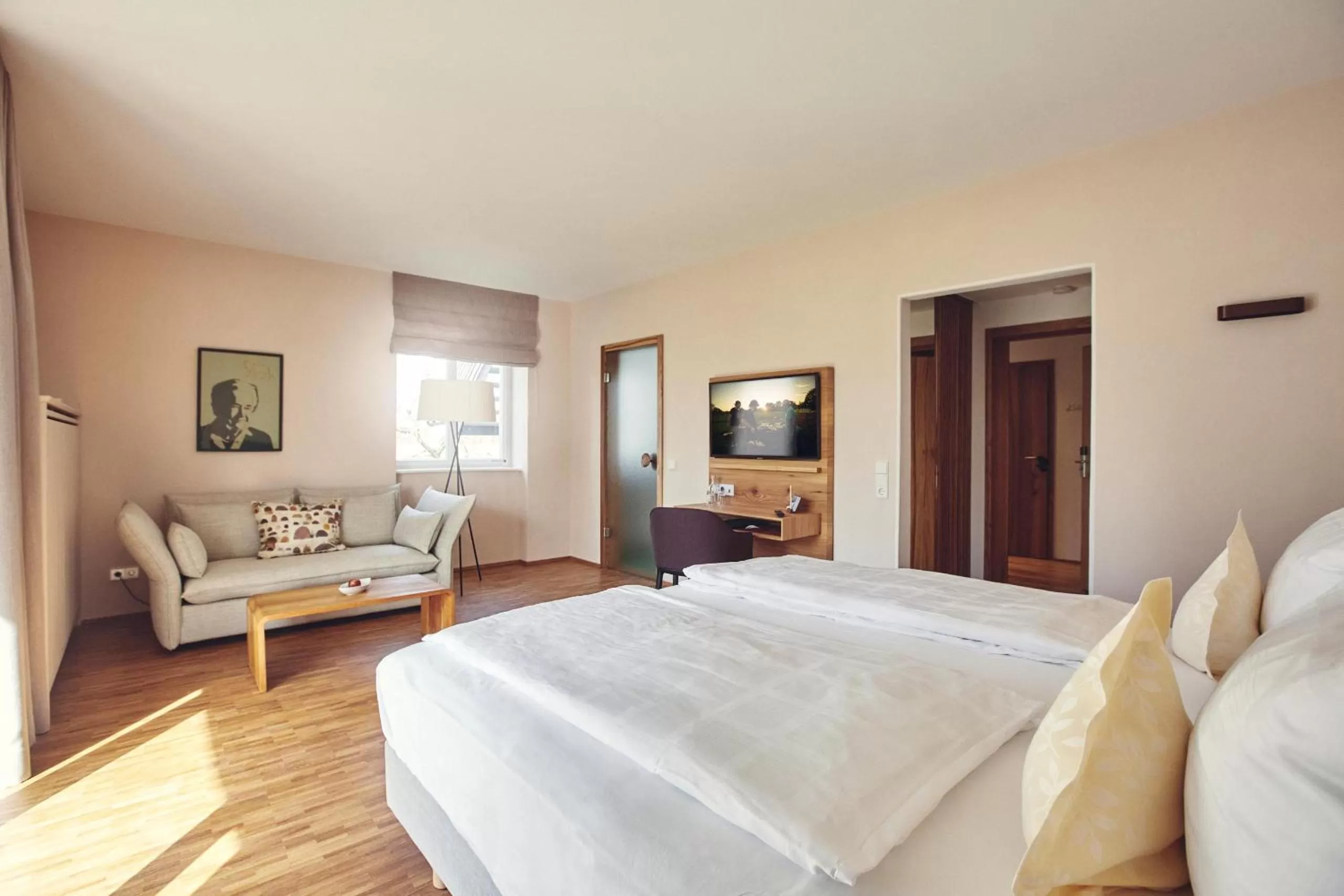 Photo of the whole room, Bed in Genusshotel Alte Post