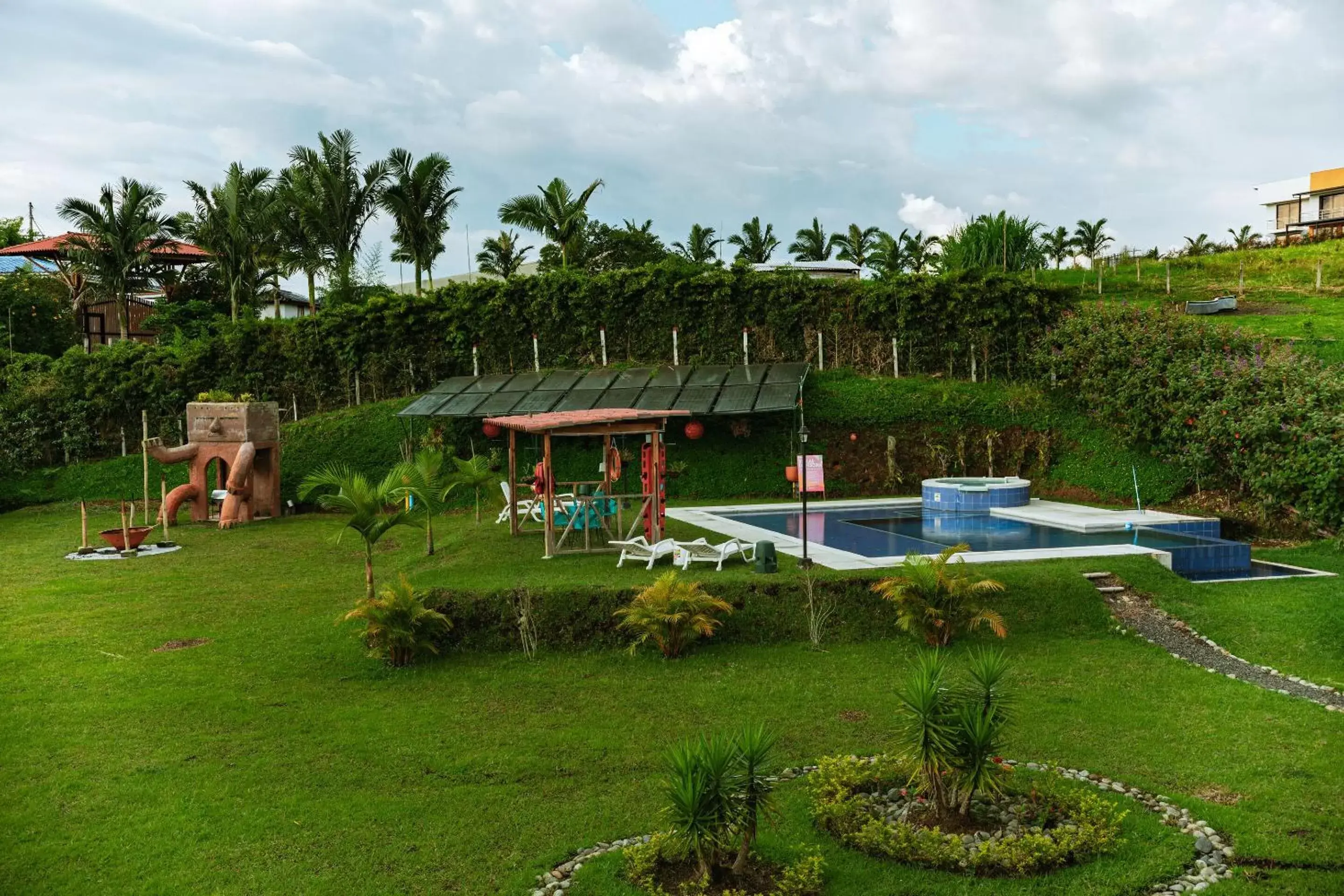 Pool view, Garden in Selina Quindio