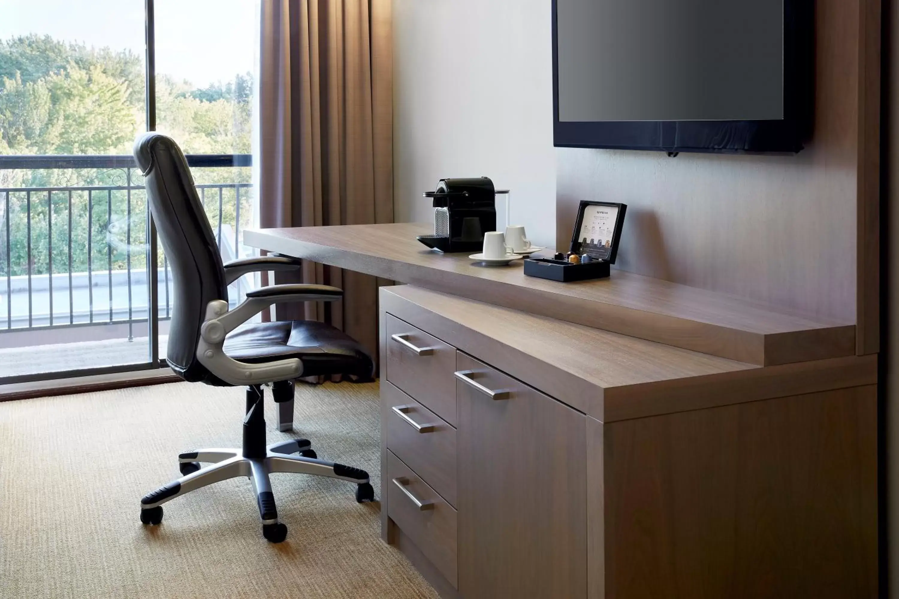 Executive King Suite in Hôtel Rive Gauche Executive King Suite in Hôtel Rive Gauche