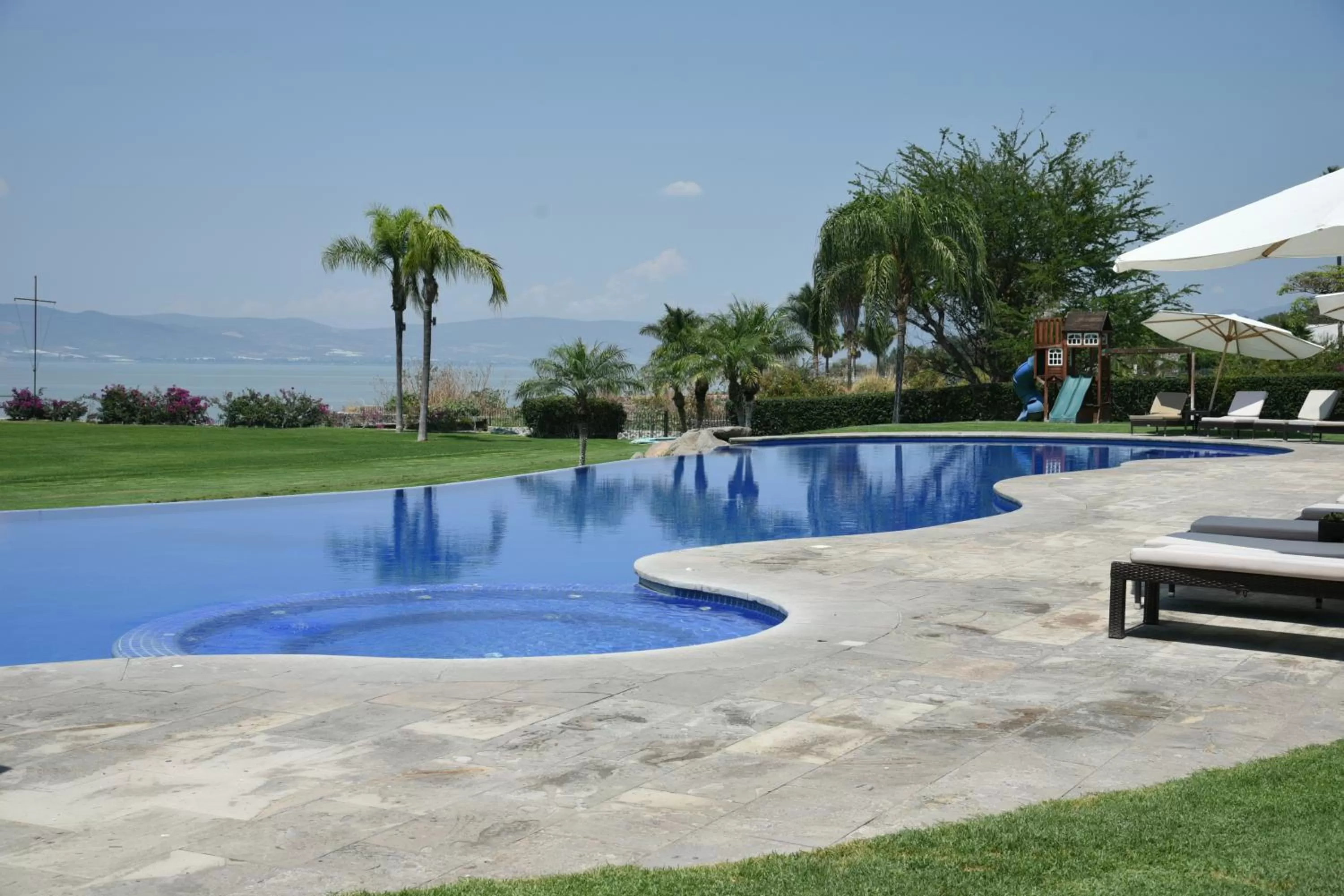 Swimming pool in La Reserva Chapala