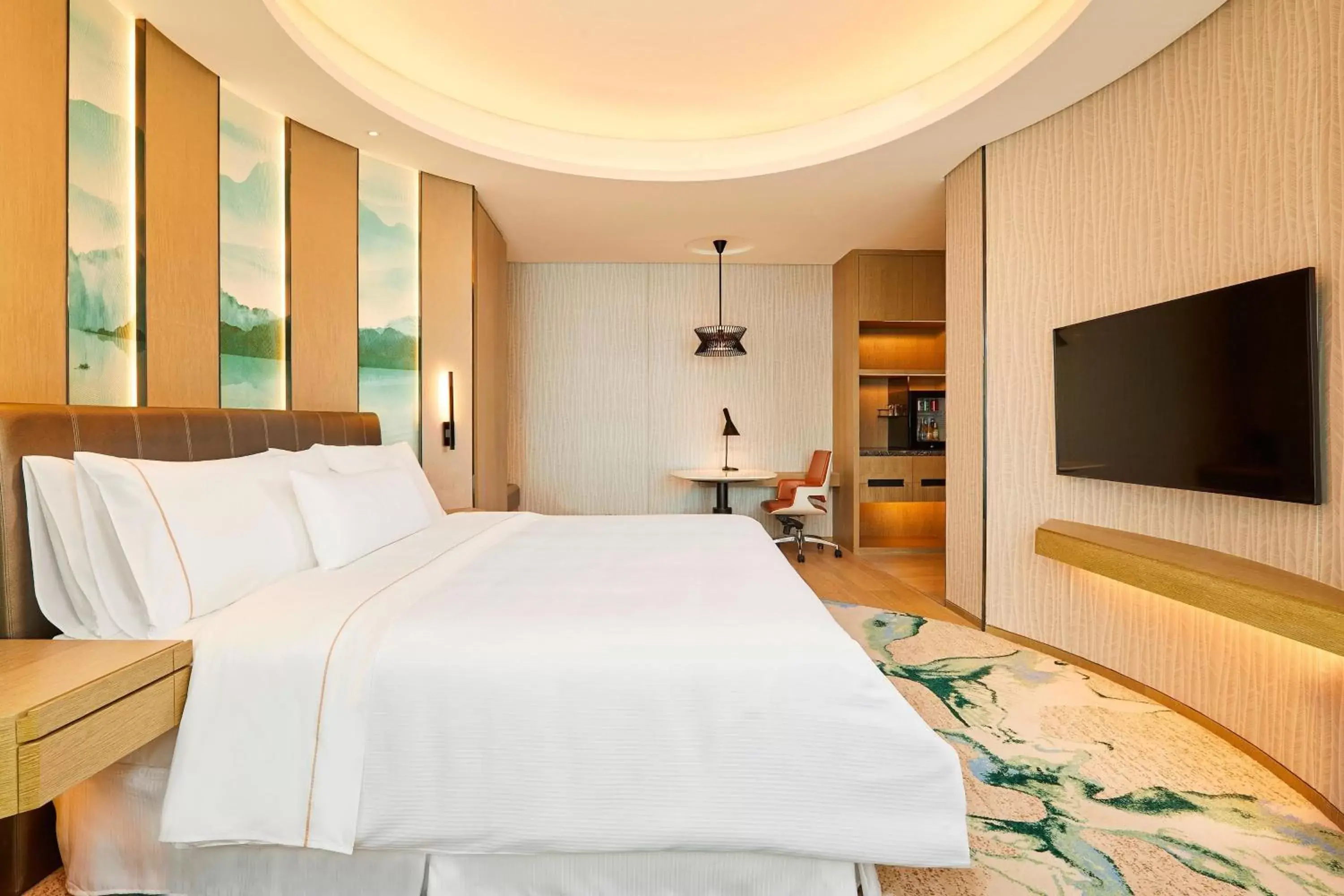 Photo of the whole room, Bed in The Westin Wenzhou