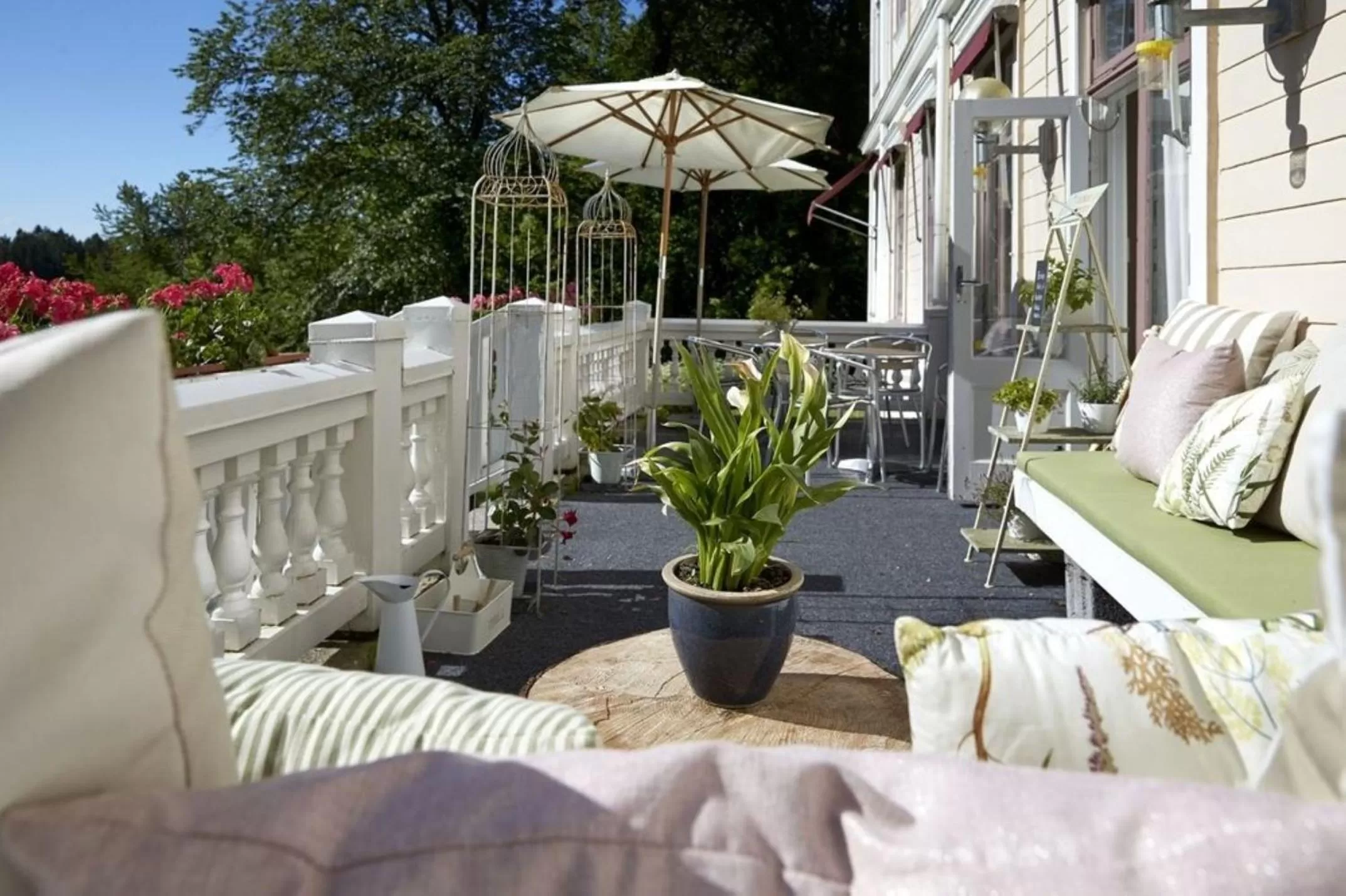 Patio in Karstorp Säteri – Hotell och Konferens