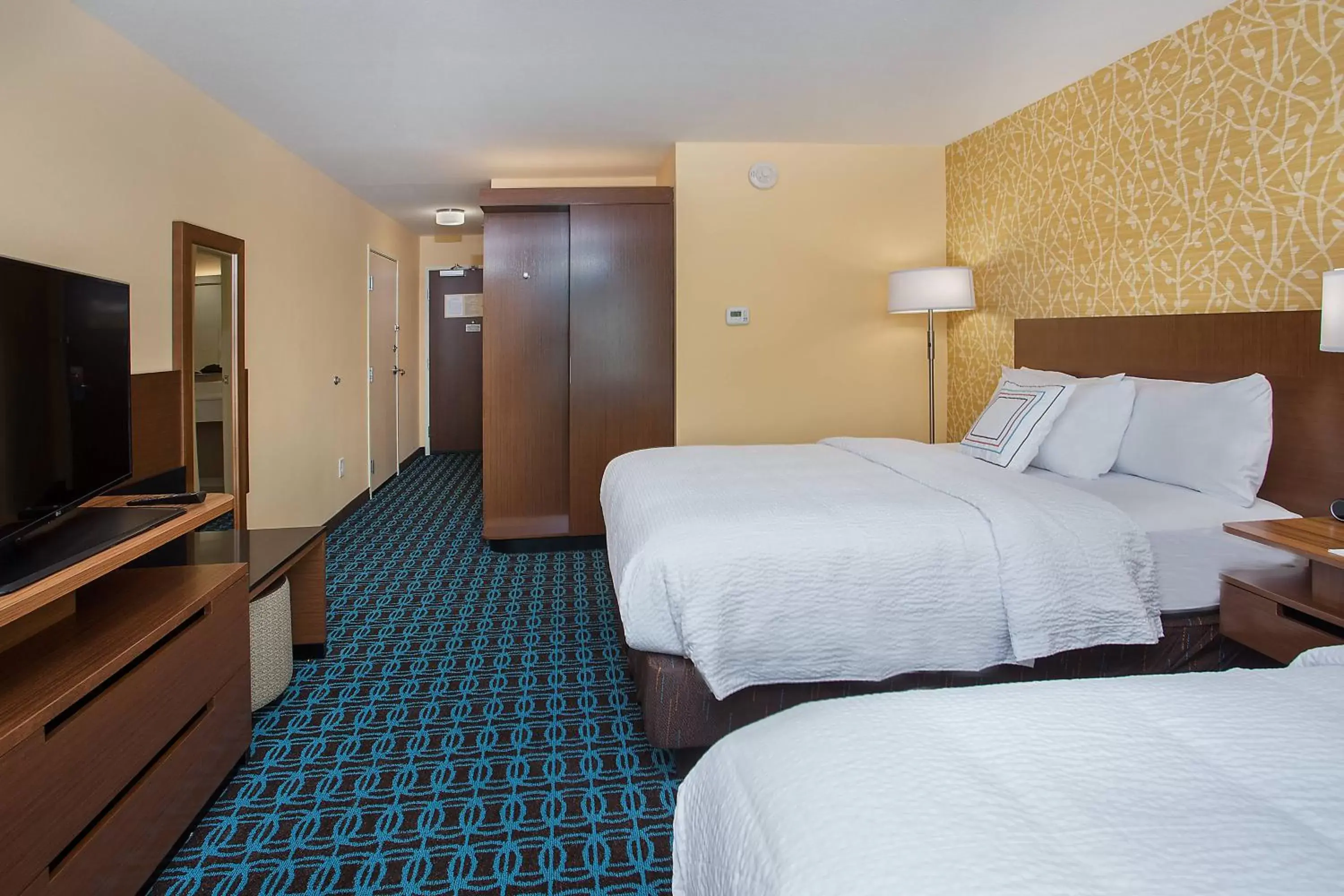 Photo of the whole room, Bed in Fairfield Inn & Suites by Marriott Nashville Hendersonville
