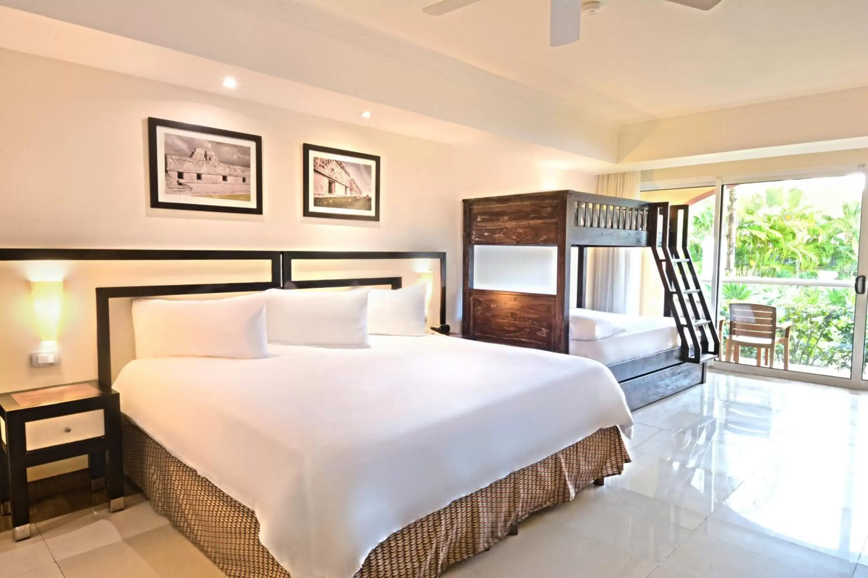 Rivera Family King Junior Suite (2 Adults) in Sandos Playacar All Inclusive Rivera Family King Junior Suite (2 Adults) in Sandos Playacar All Inclusive