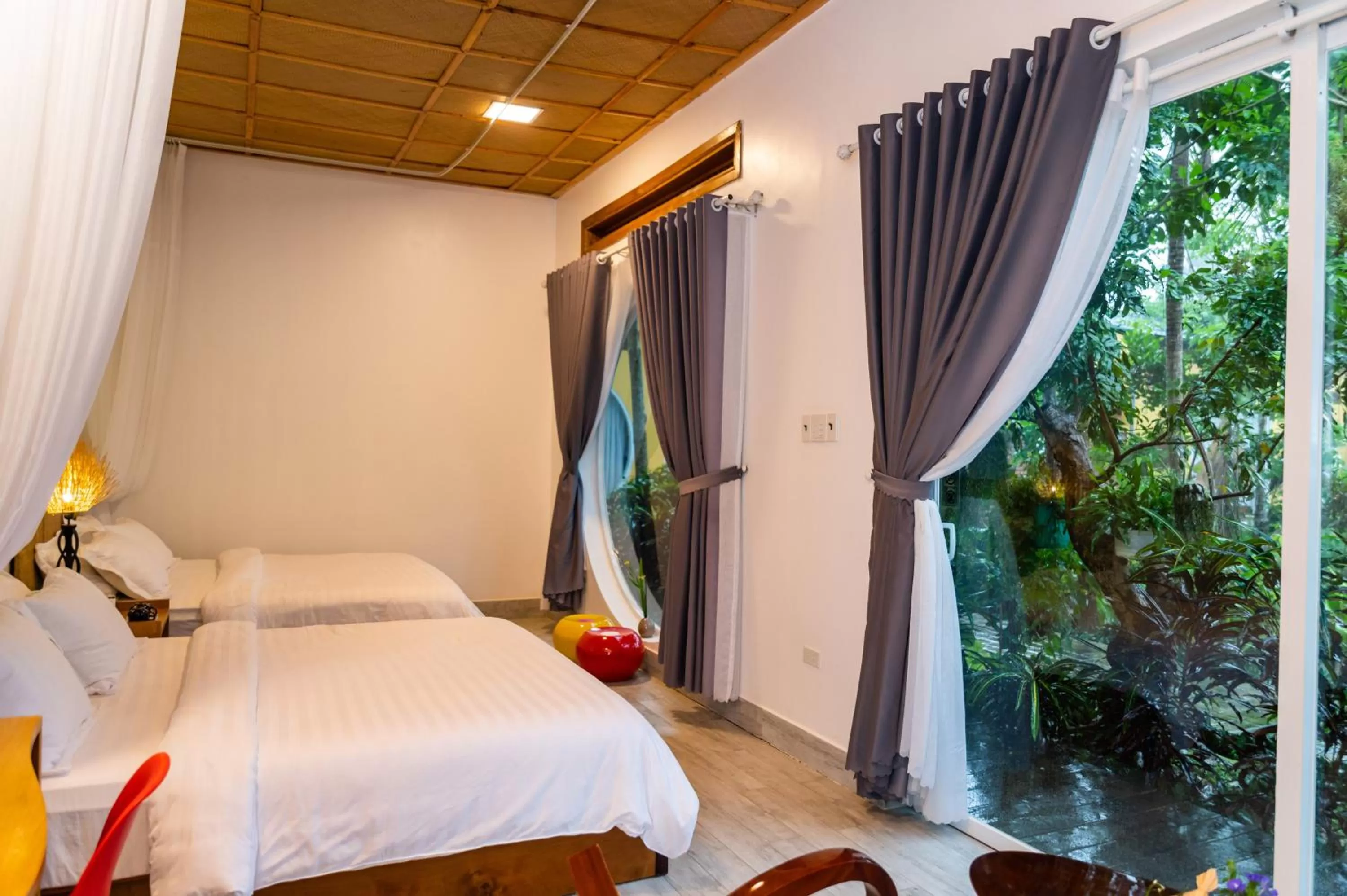 Bedroom, Bed in Binh Minh Eco Lodge