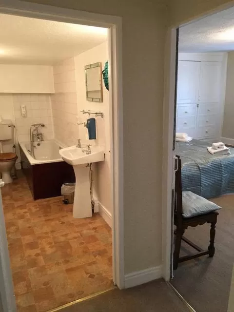 Decorative detail, Bed in The Old Well Inn