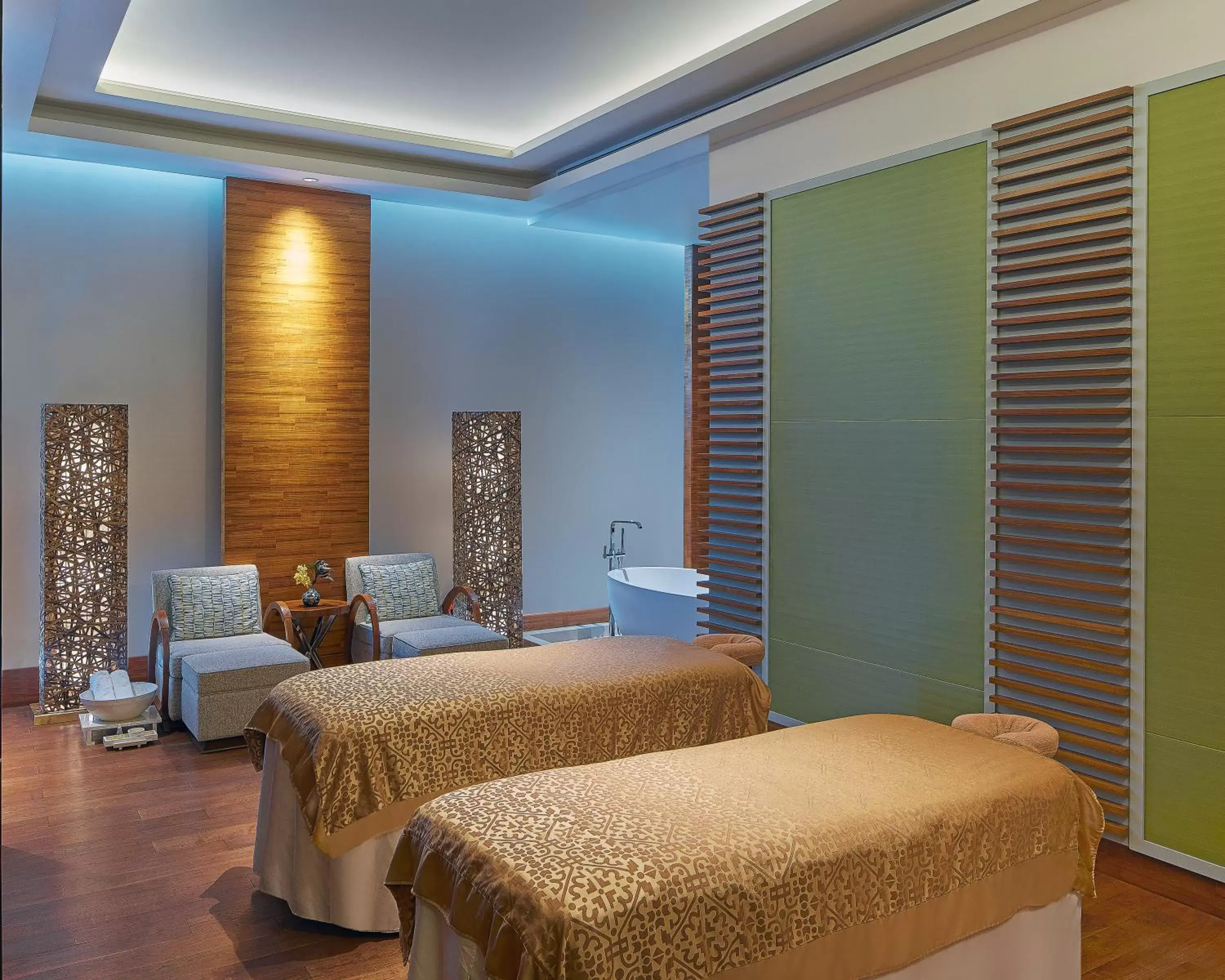 Spa and wellness centre/facilities, Bed in Grand Hyatt Manila