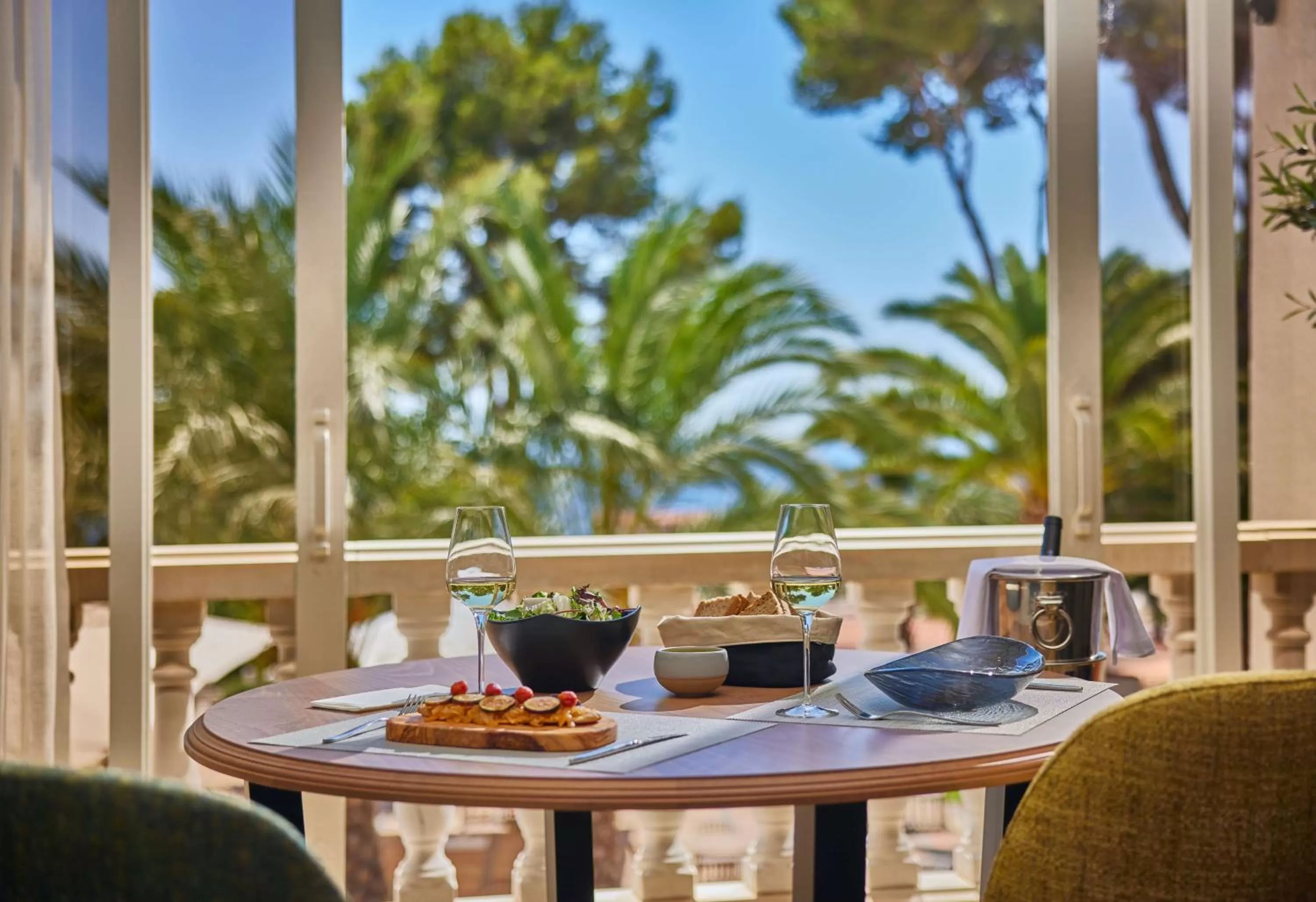 Restaurant/places to eat in Hilton Mallorca Galatzo