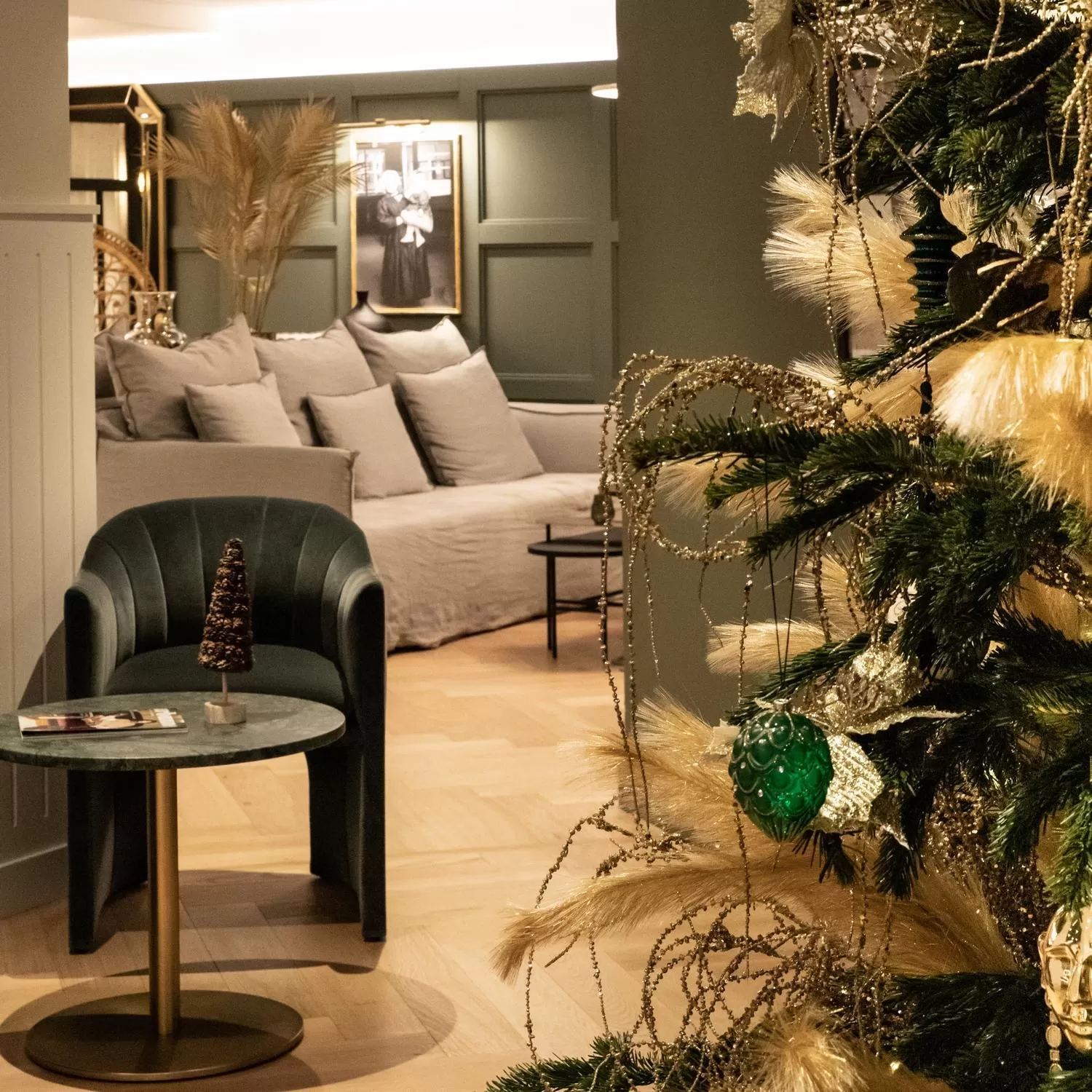 Lounge or bar in Le Celtique & Spa