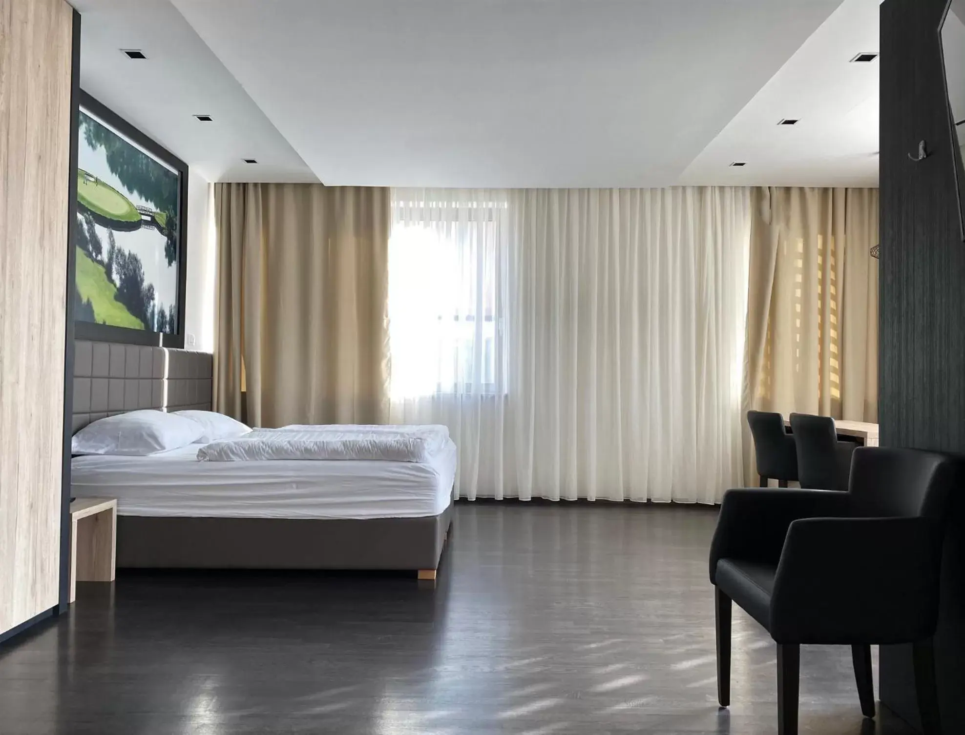 Photo of the whole room, Bed in Hotel Meksiko Photo of the whole room, Bed in Hotel Meksiko