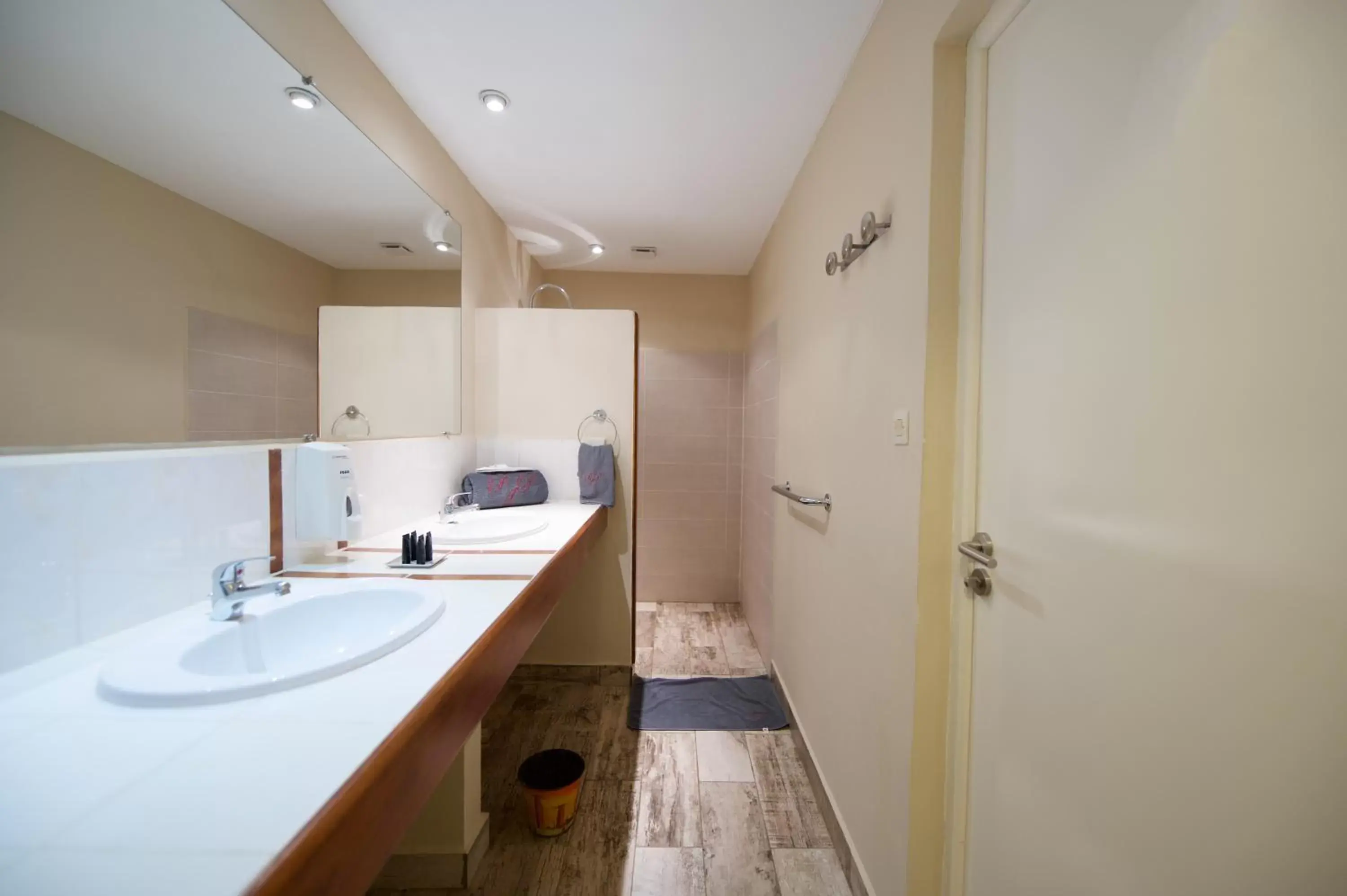 Bathroom in Relais des Plateaux & Spa– Ivato International Airport