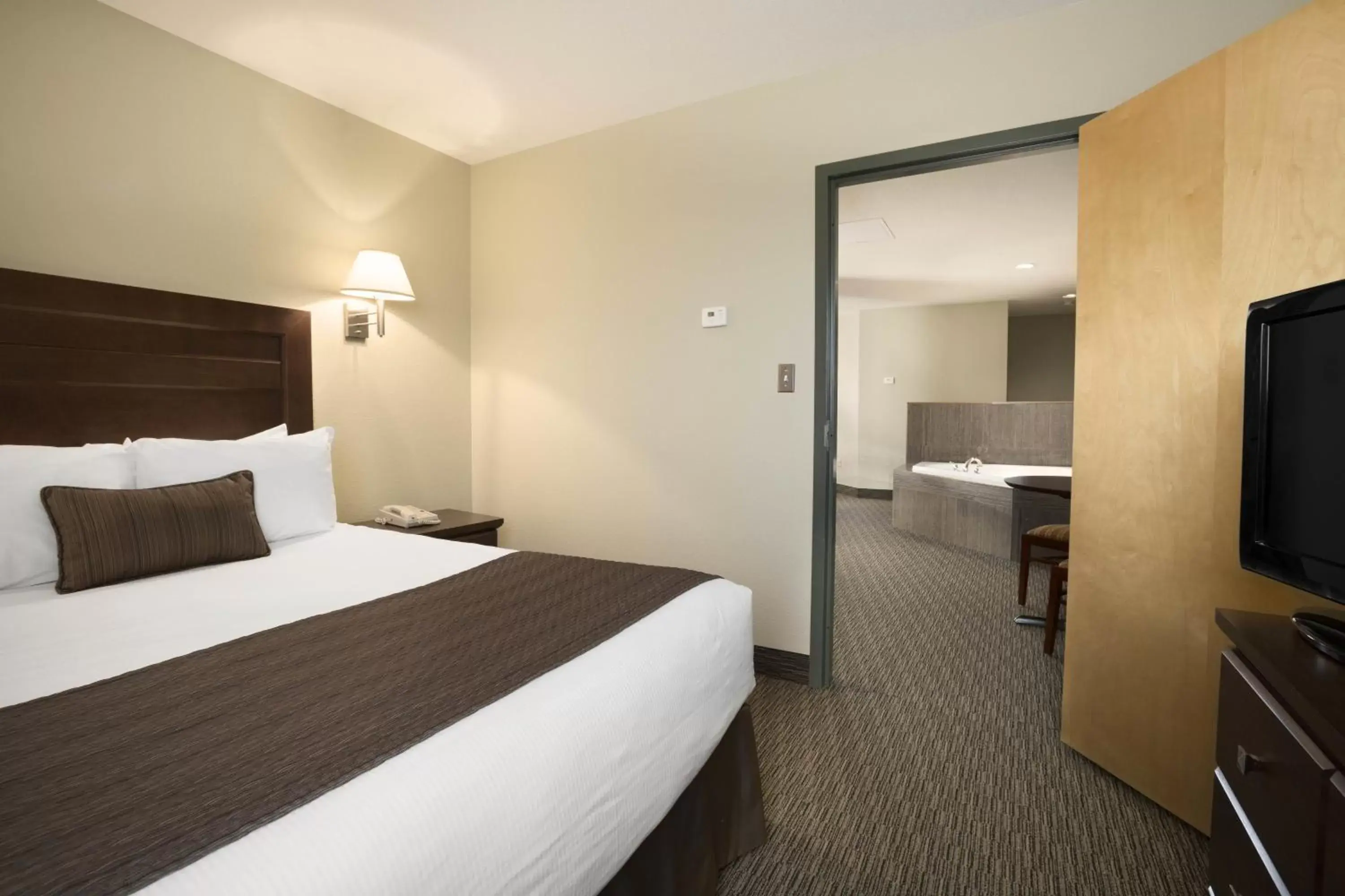 Bedroom, Bed in Days Inn by Wyndham Estevan Bedroom, Bed in Days Inn by Wyndham Estevan