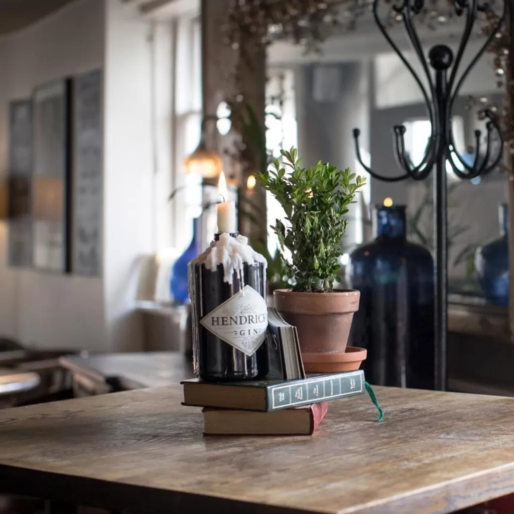 Restaurant/places to eat in The Minster Arms