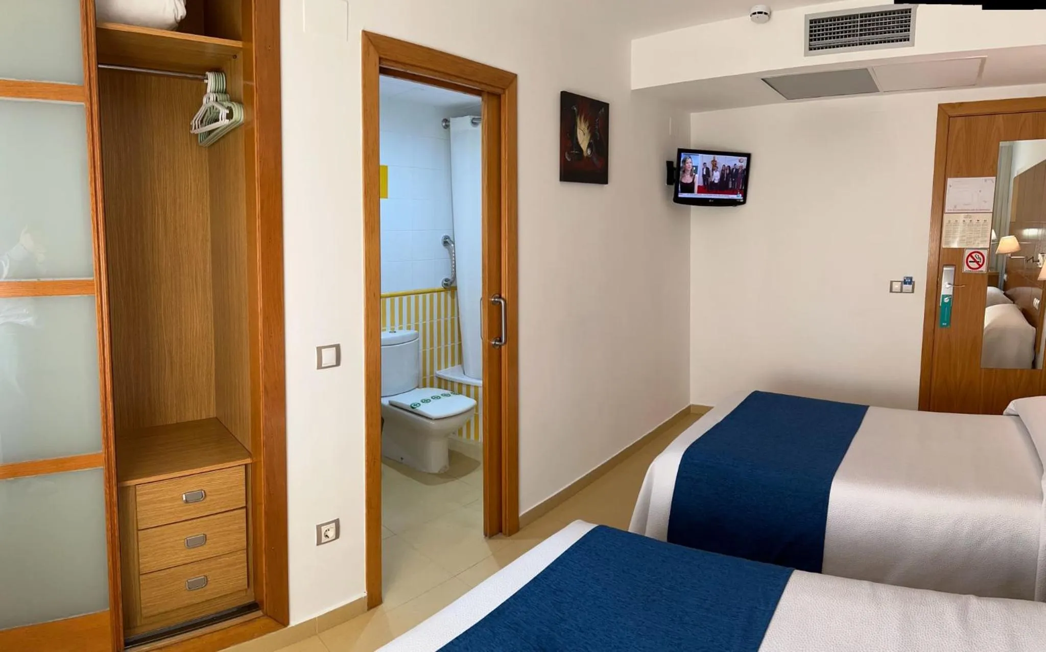 Bed in Hotel Tio Pepe