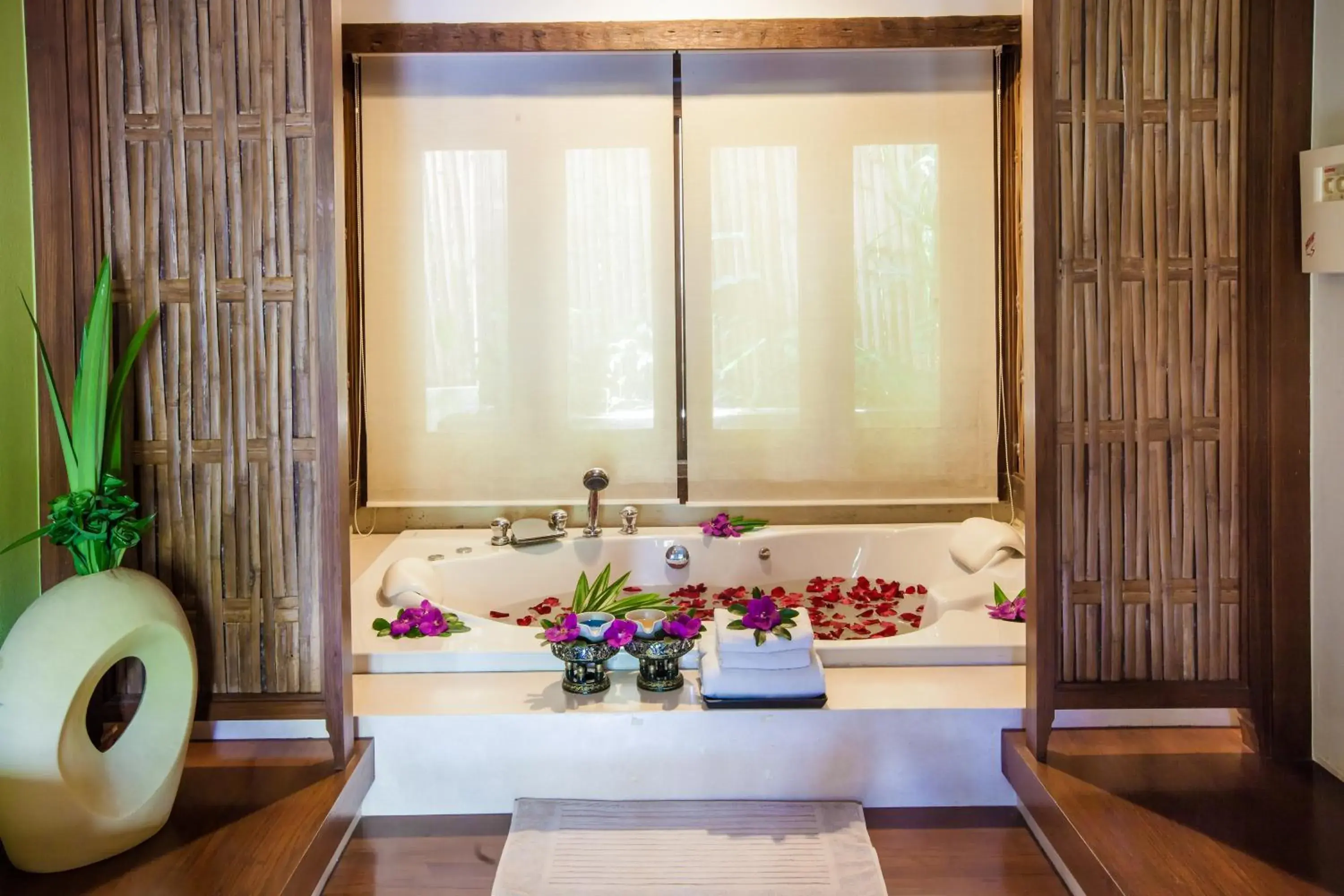 Spa and wellness centre/facilities, Bathroom in Sibsan Resort & Spa Maetaeng SHA