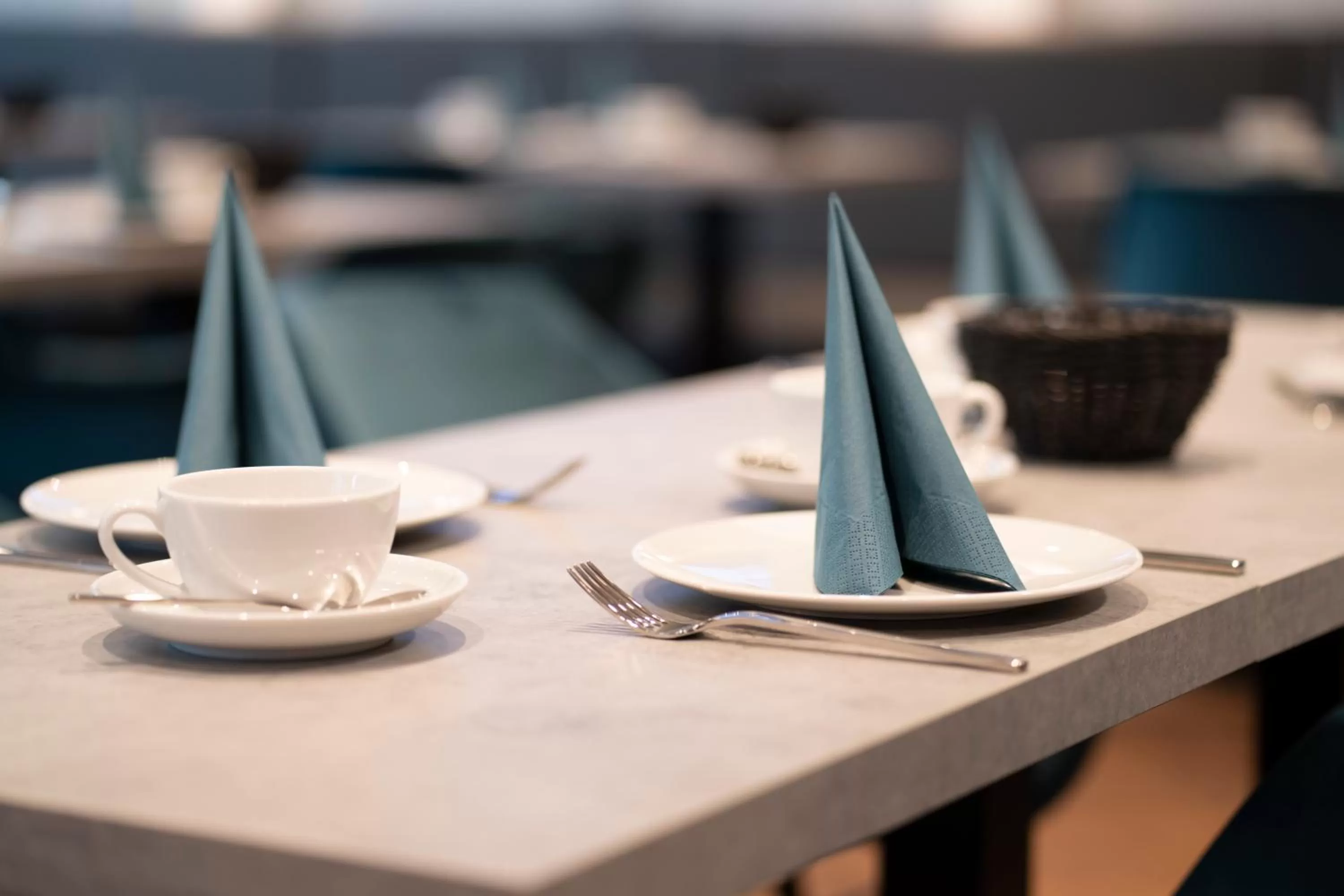 Restaurant/places to eat in Signature Hotel Skarv