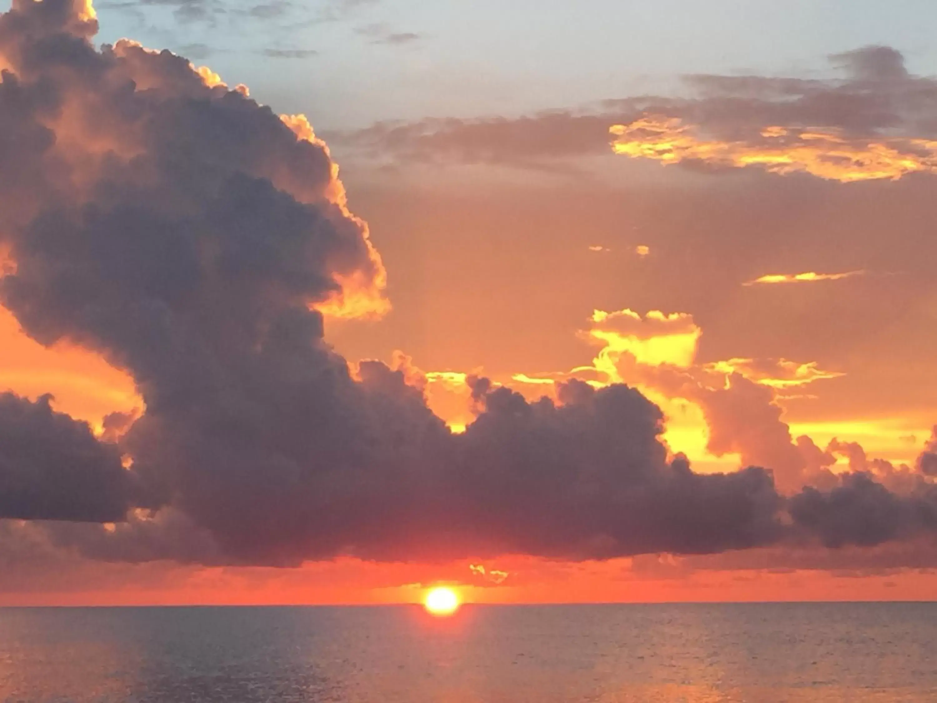 Natural landscape, Sunrise/Sunset in Punta Piedra Beach Posada