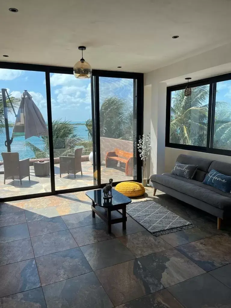 Living room, Seating Area in Bahia Tolok