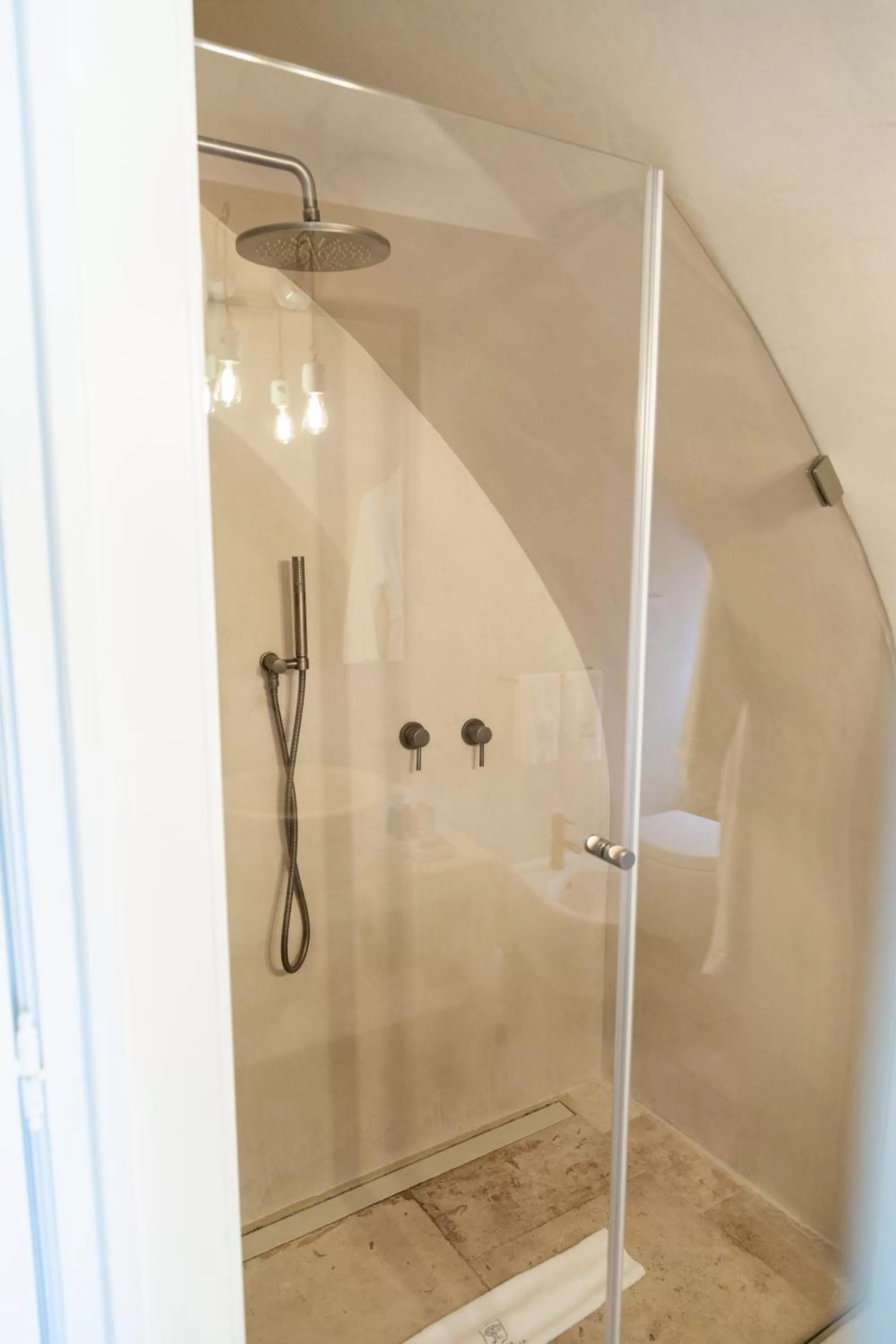 Shower in Dimora Graziana 1909