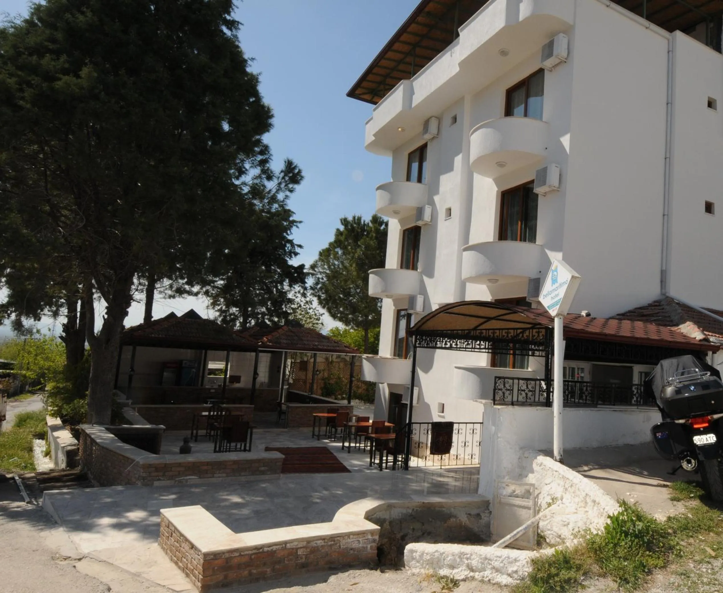 Facade/entrance in Bellamaritimo Hotel