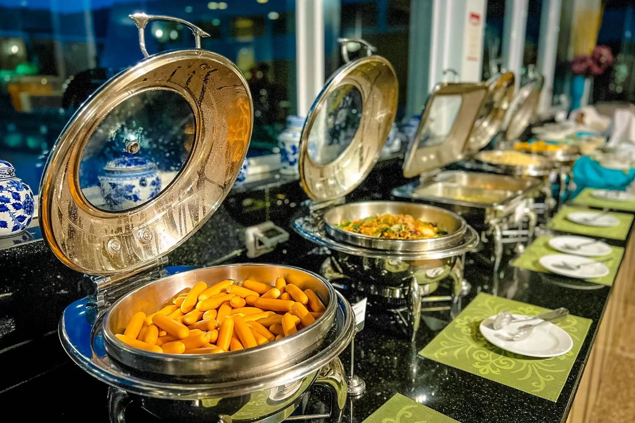 Restaurant/places to eat in Patong Resort Hotel - SHA Extra Plus