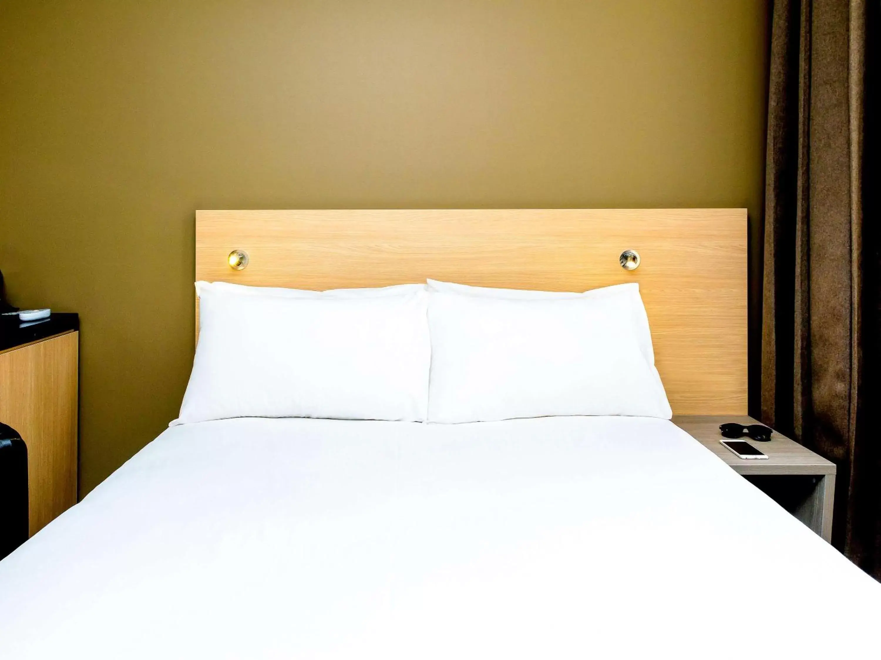Photo of the whole room, Bed in ibis Budget - Melbourne CBD