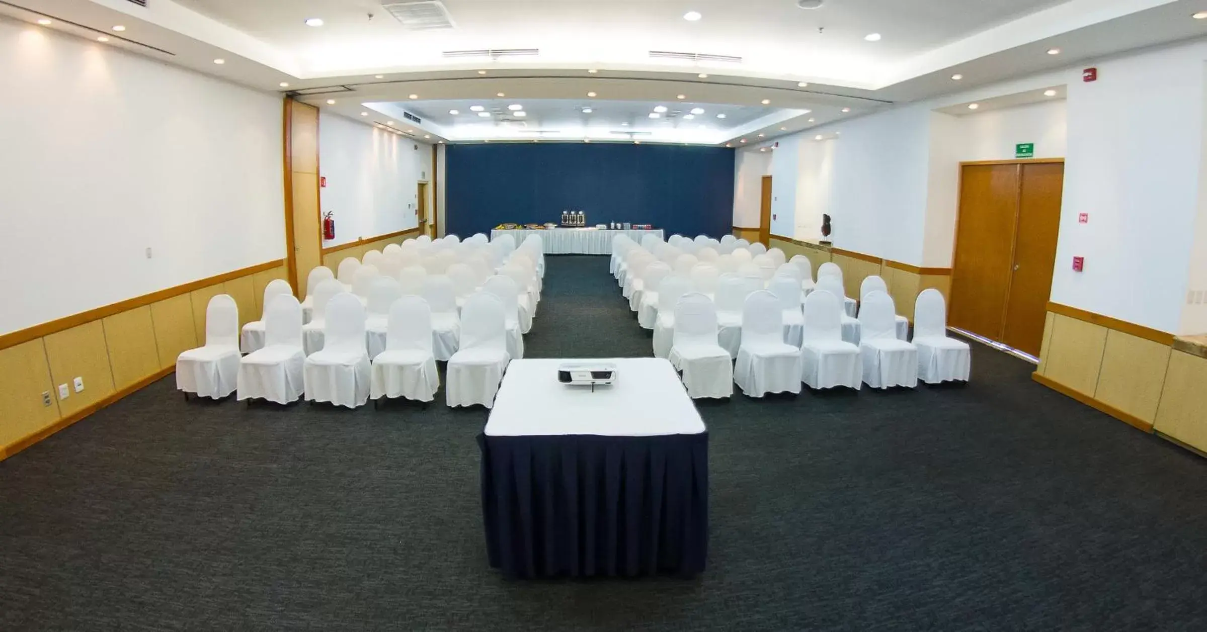 Meeting/conference room, Banquet Facilities in Costa Baja Resort & Spa