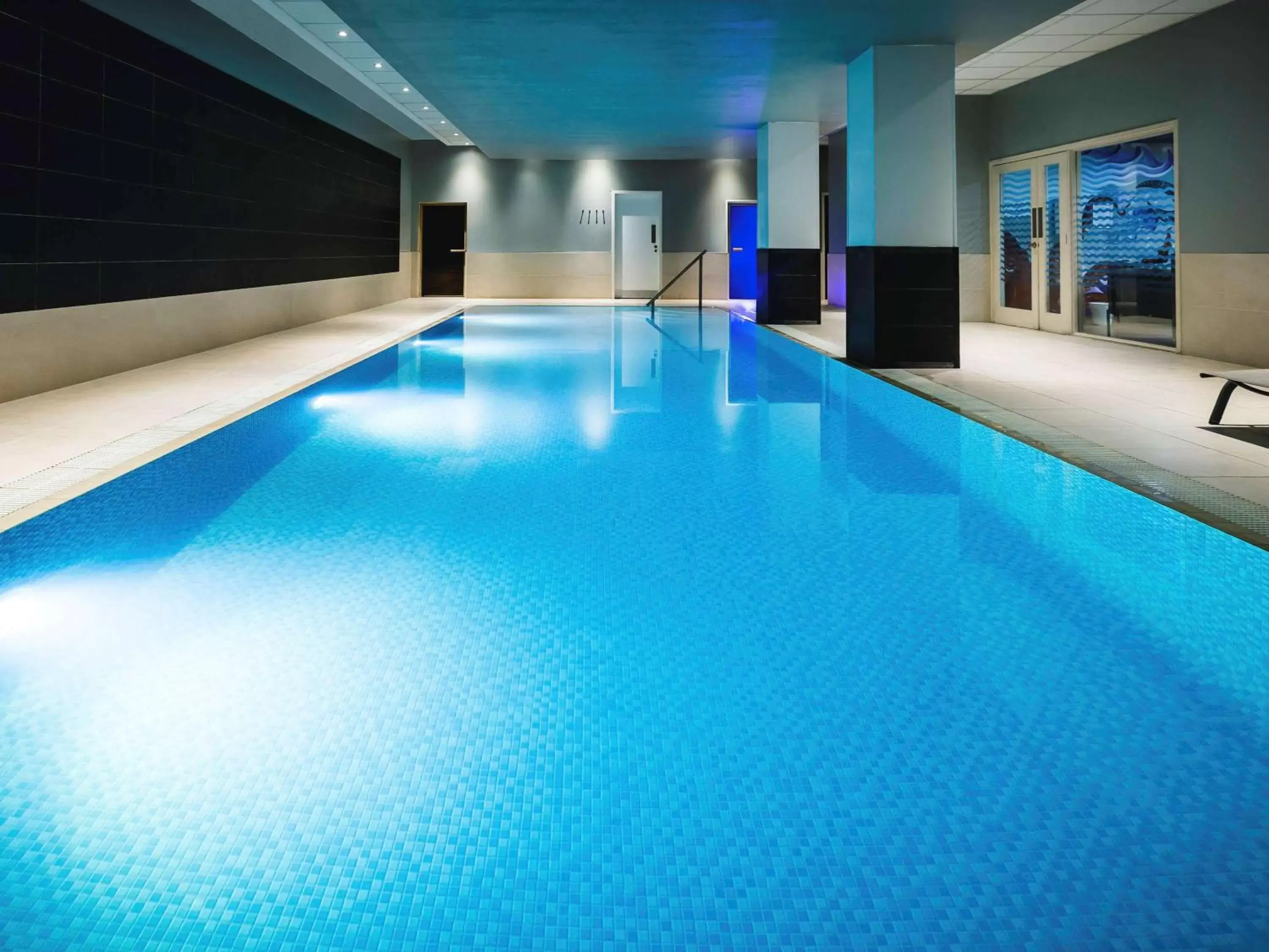 Fitness centre/facilities, Swimming Pool in Novotel Reading Centre