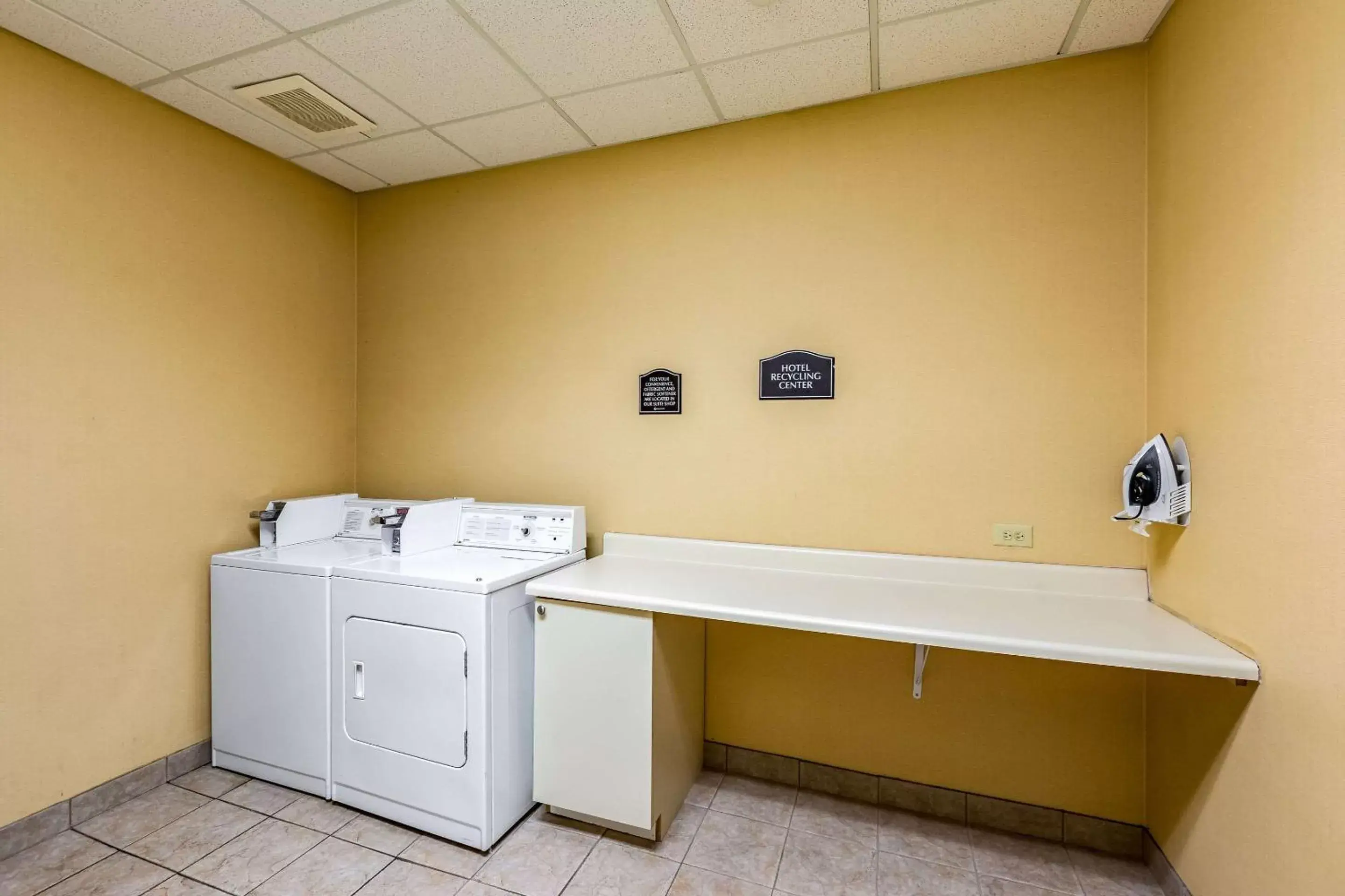 On site, Bathroom in Holiday Inn Express & Suites Lexington, an IHG Hotel