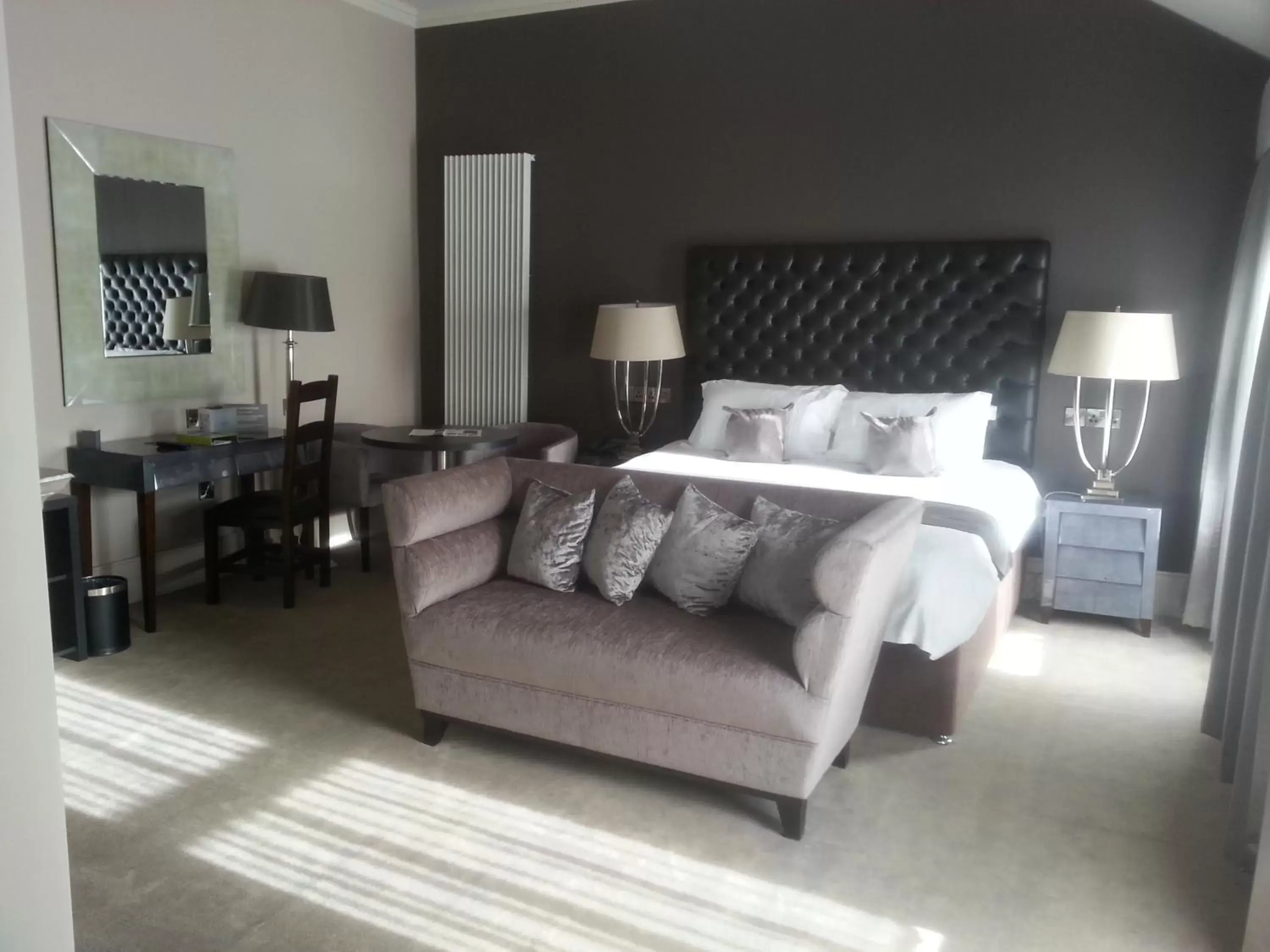 Suite in The Enniskillen Hotel and Motel Suite in The Enniskillen Hotel and Motel