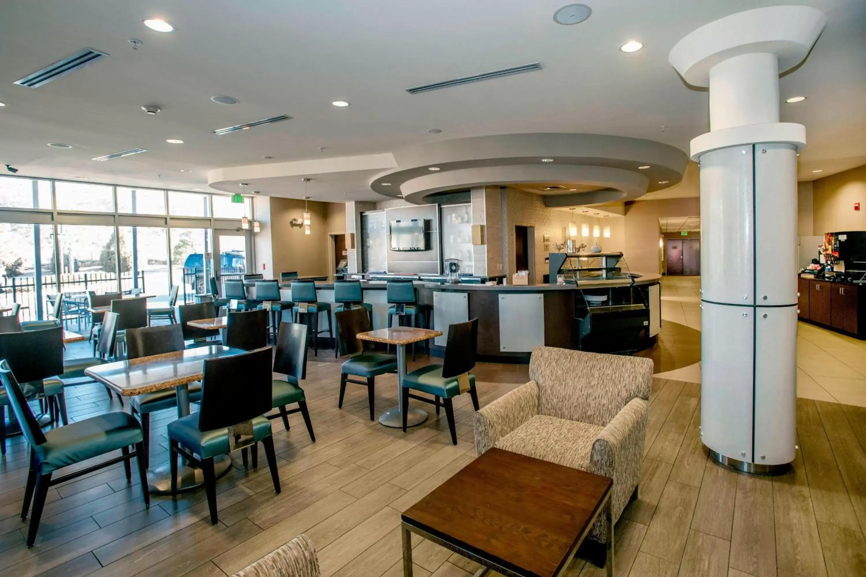 Lobby or reception, Restaurant/Places to Eat in Springhill Suites by Marriott Pueblo Downtown