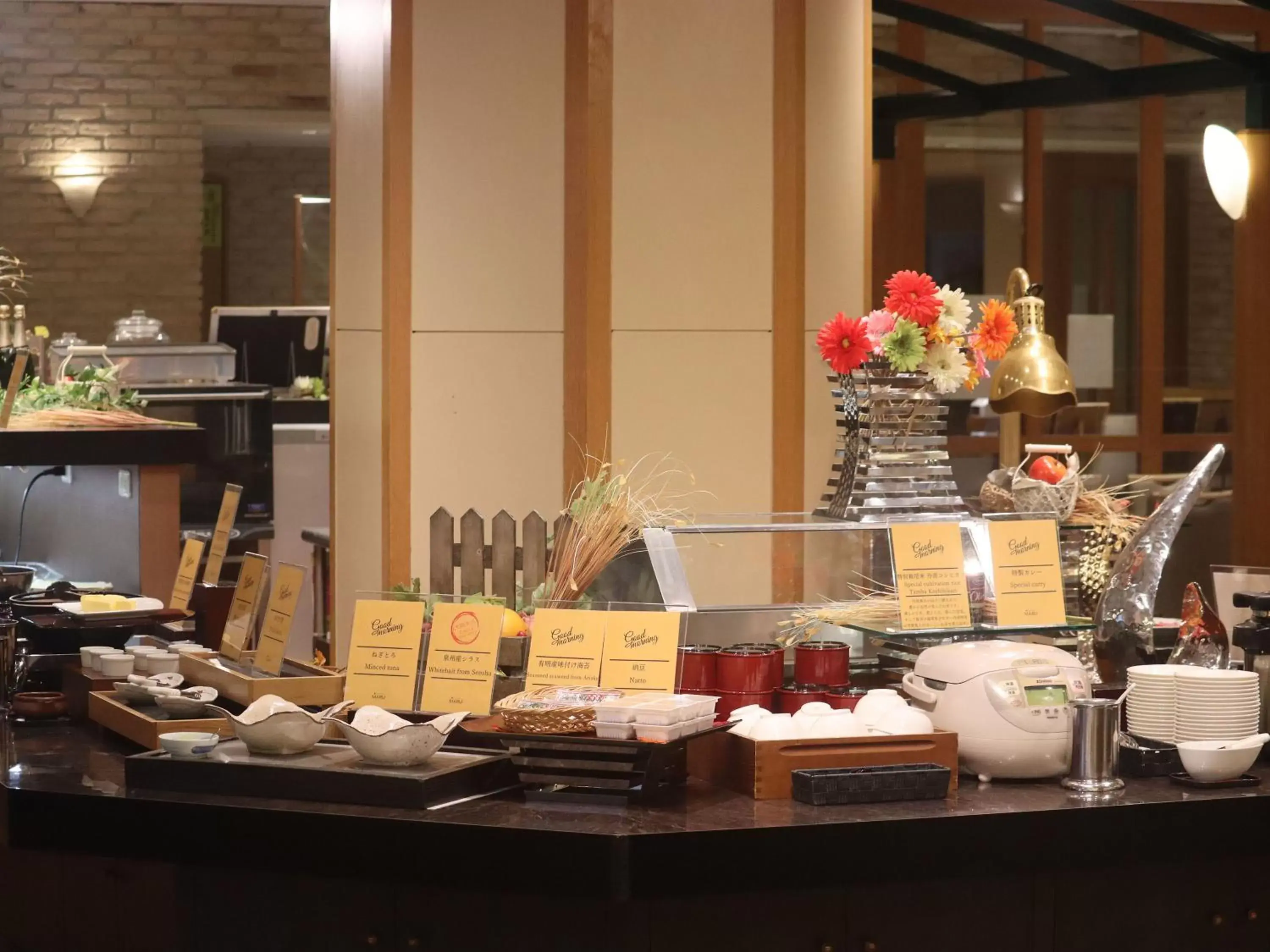 Restaurant/Places to Eat in Kansai Airport Washington Hotel