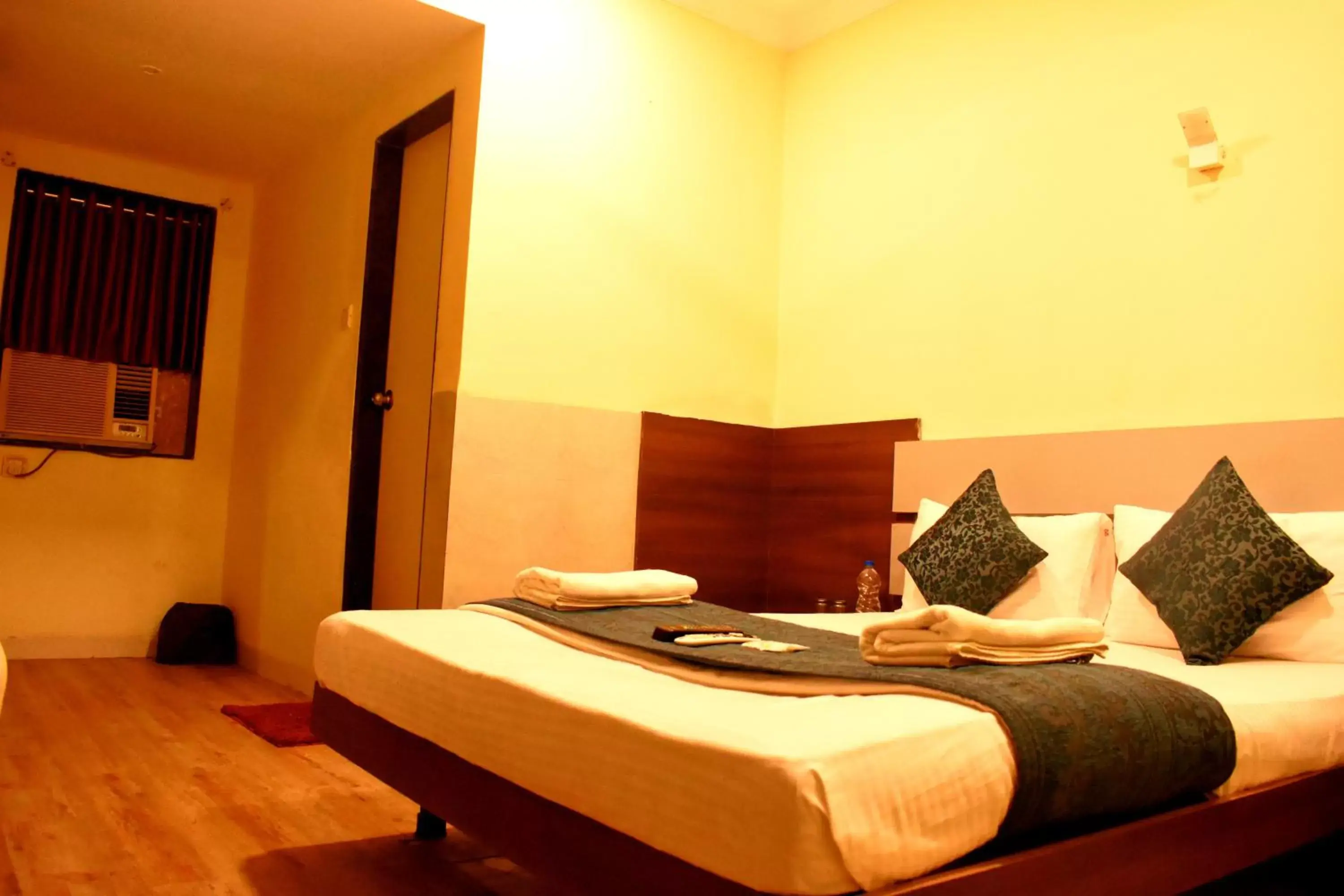 Bed in Sai Sharan Stay Inn- Near MIDC Turbhe Navi Mumbai