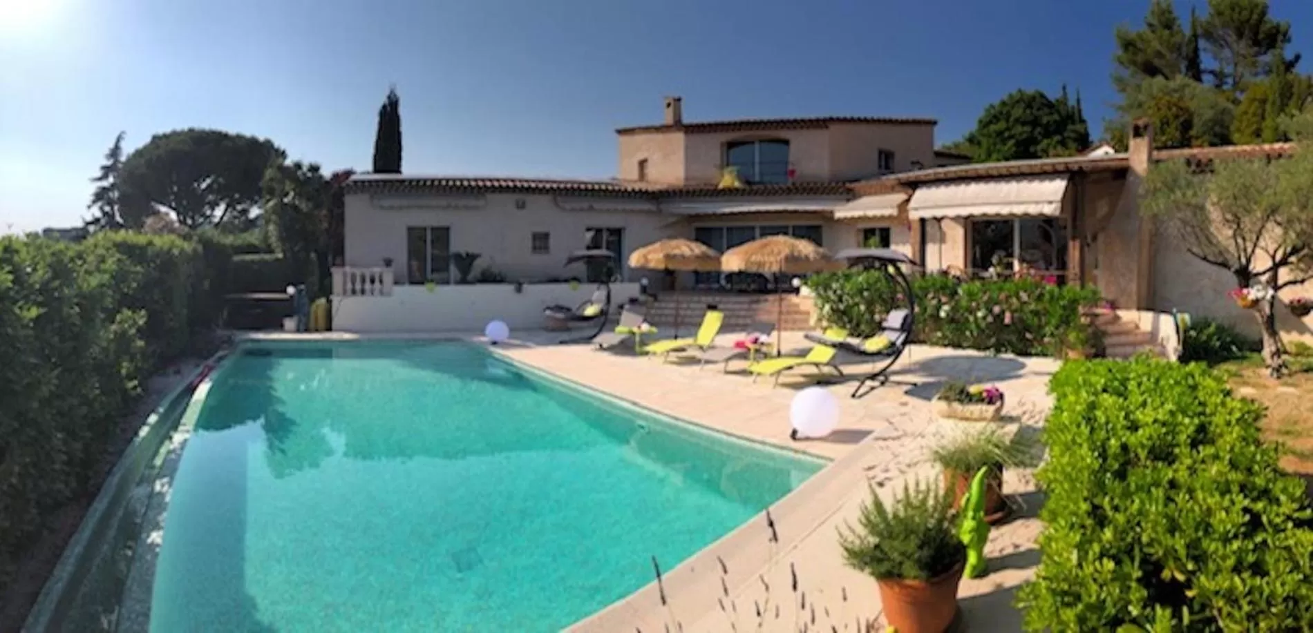 Property building in villa santa rita