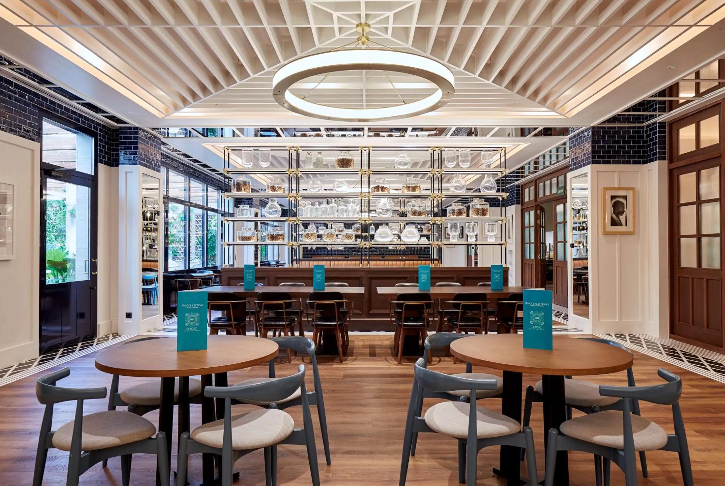 Restaurant/places to eat in Radisson Blu 1882 Hotel, Barcelona Sagrada Familia