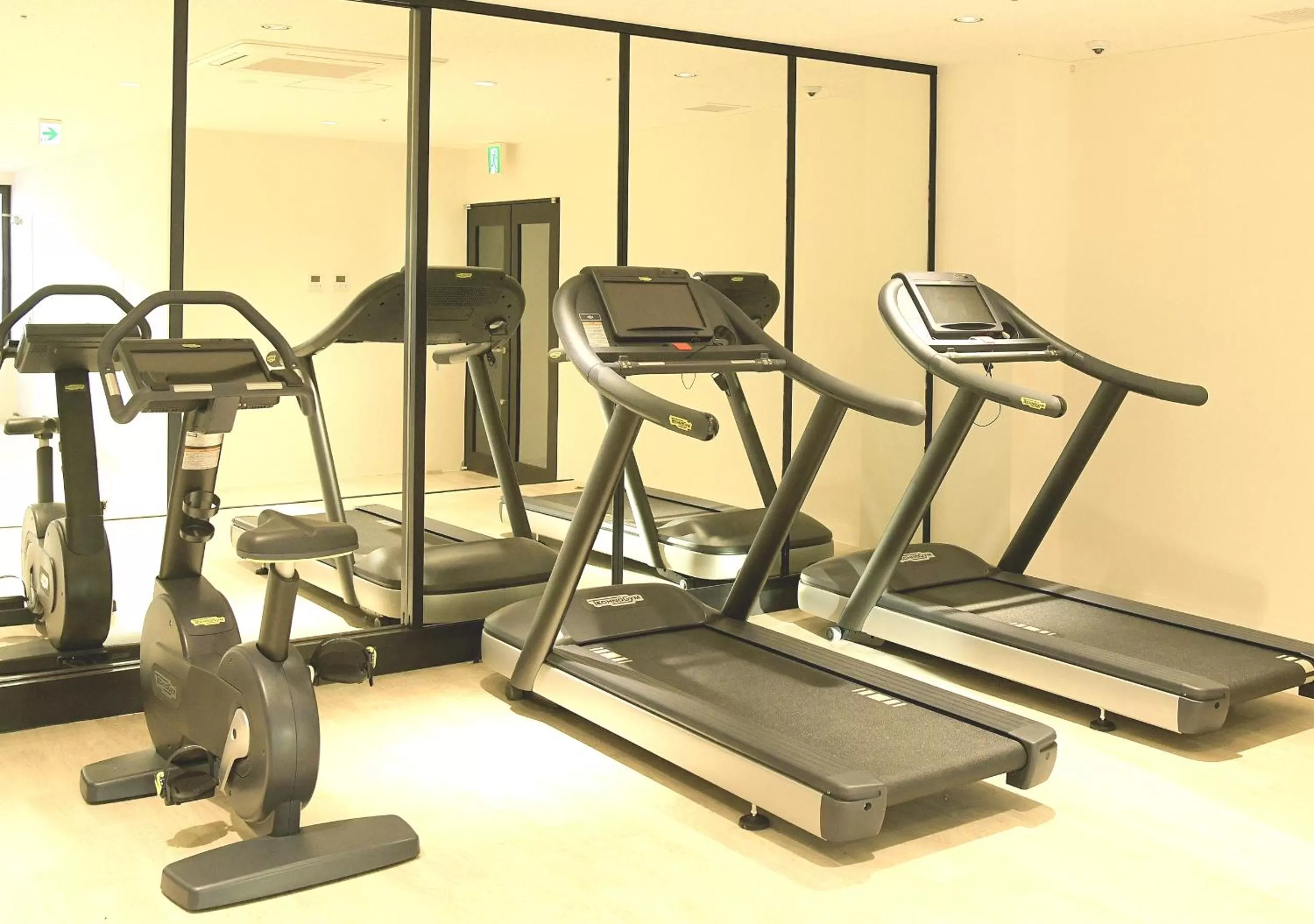 Fitness centre/facilities in Oriental Hotel Fukuoka Hakata Station
