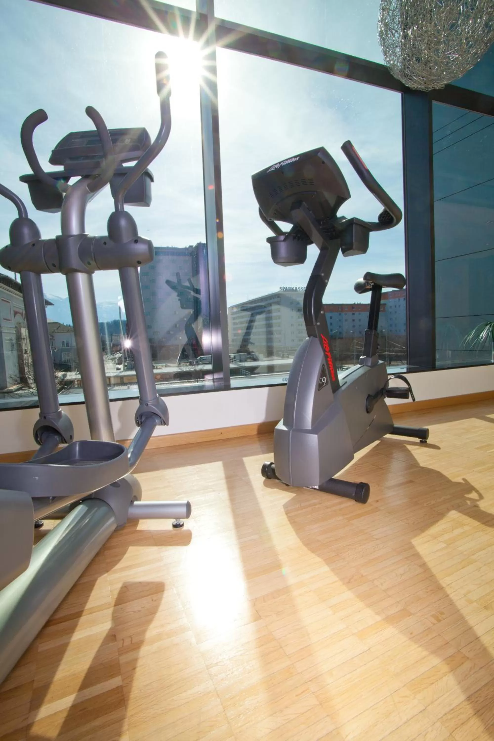 Fitness centre/facilities in H+ Hotel Salzburg