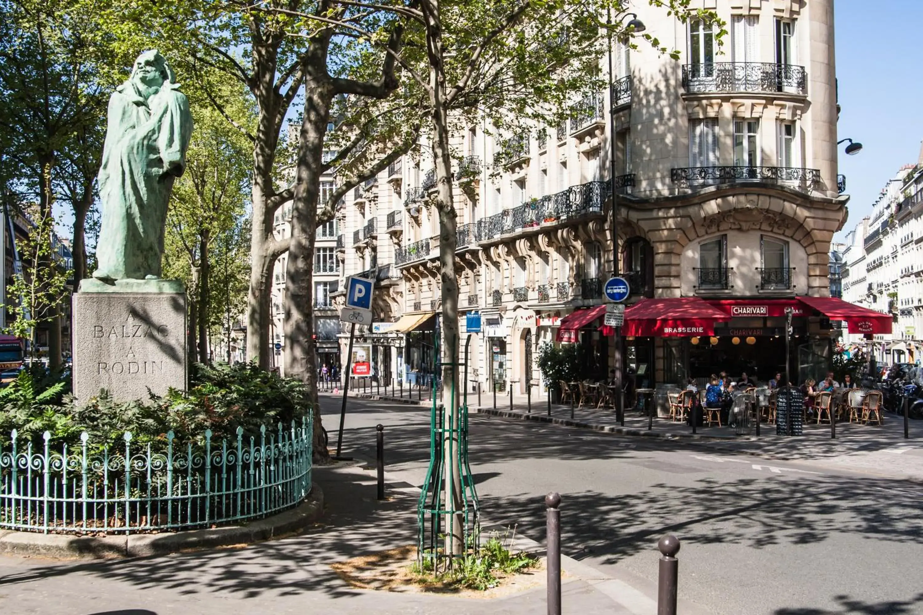 Restaurant/places to eat in Hôtel Jardin Le Bréa