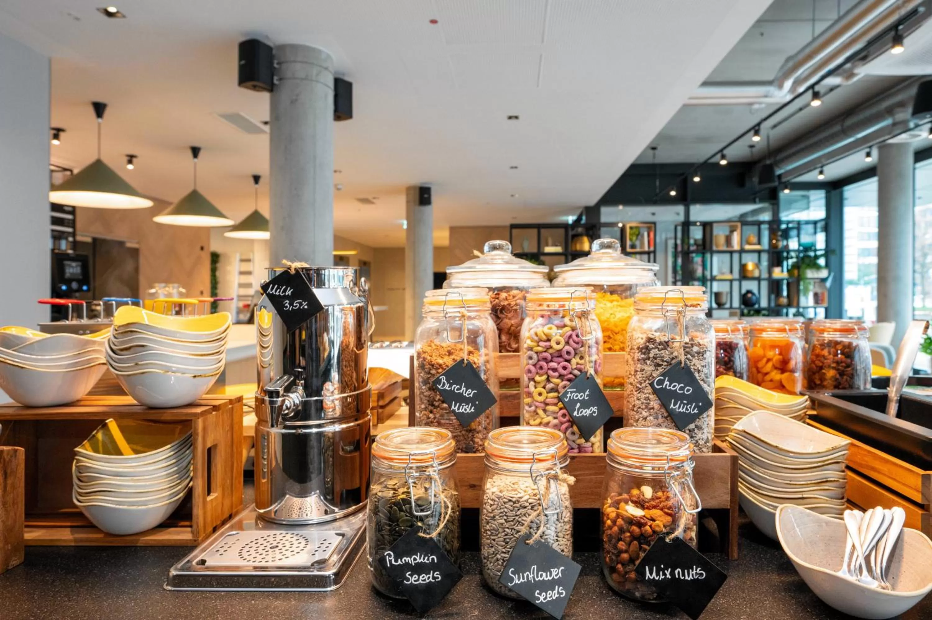 Breakfast in Staycity Aparthotels Frankfurt Airport