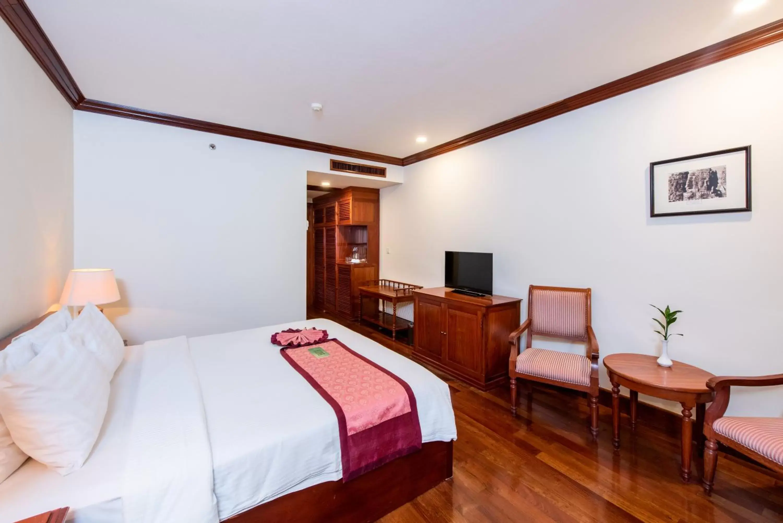 Photo of the whole room in Steung Siemreap Hotel