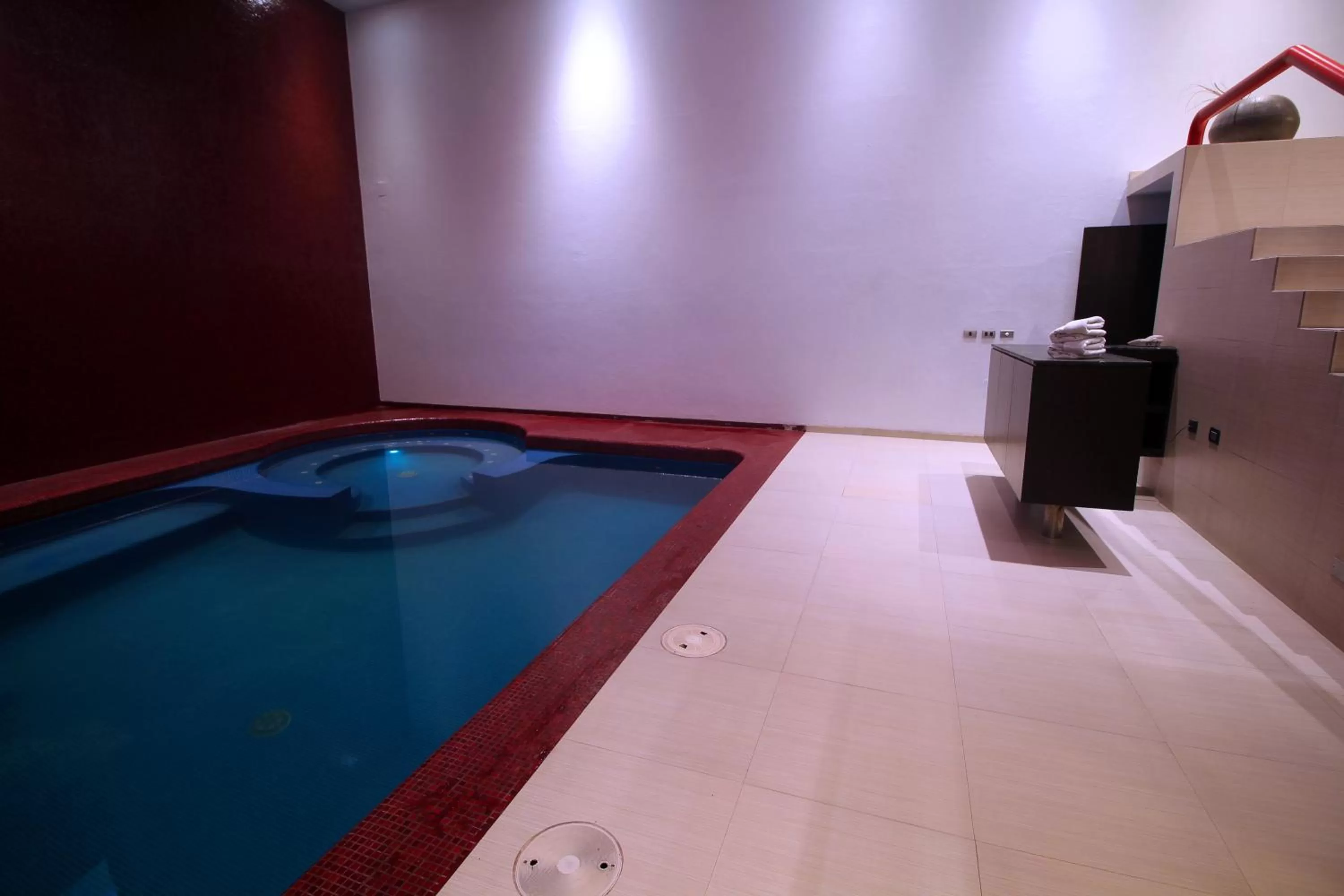 Pool view in Motel Via