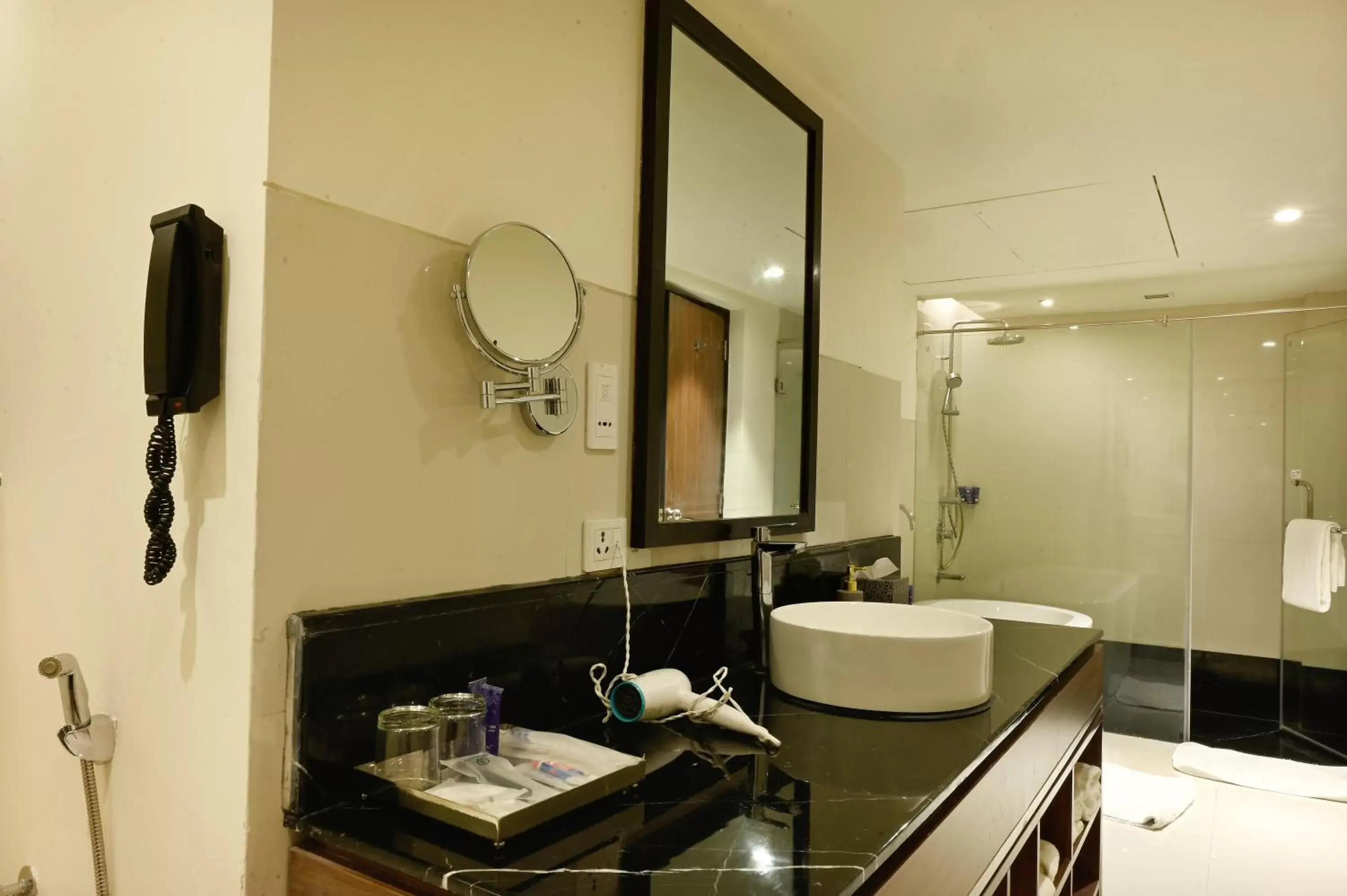 Bathroom in Vivanta Kolkata EM Bypass