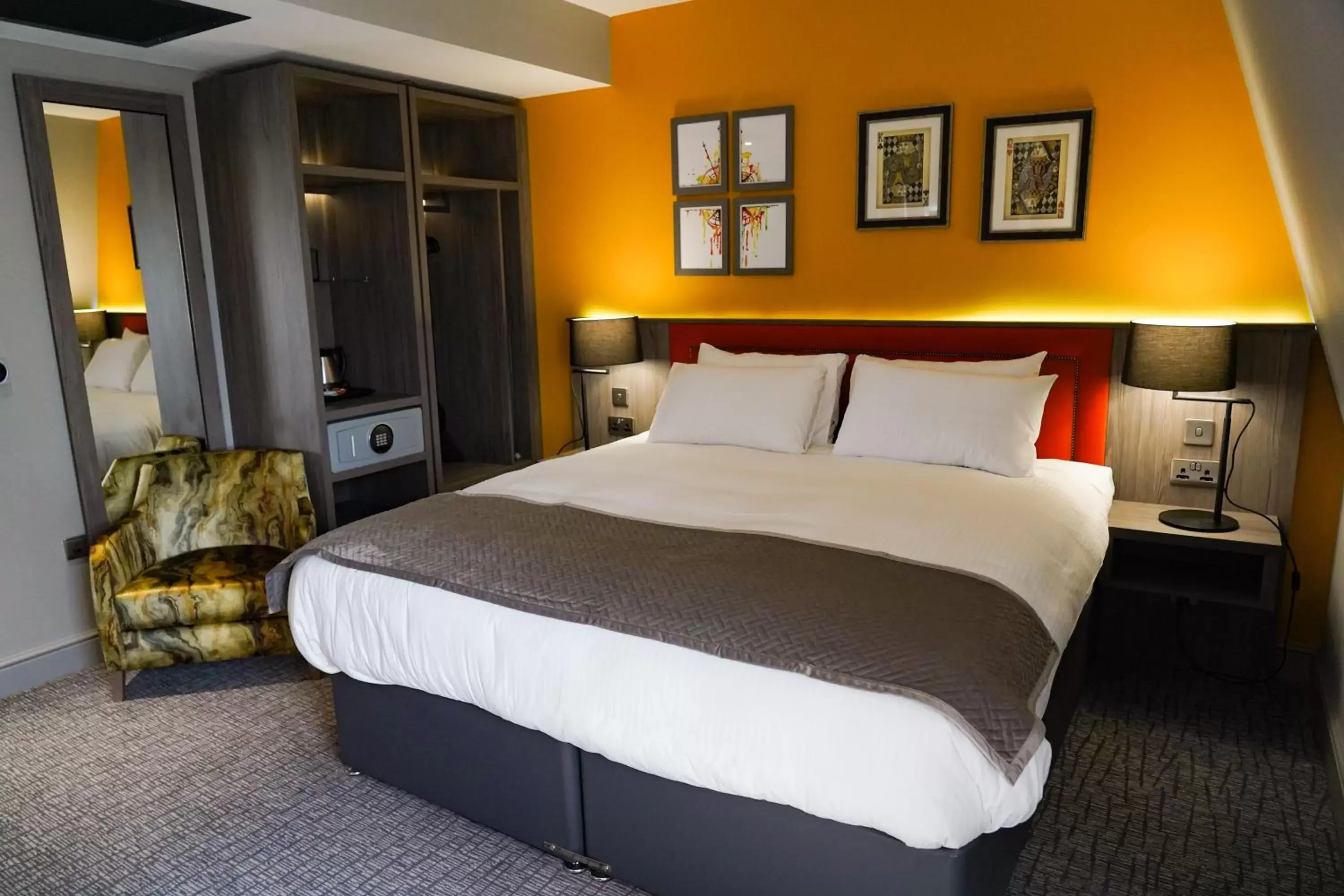 Bedroom, Bed in Great North Hotel