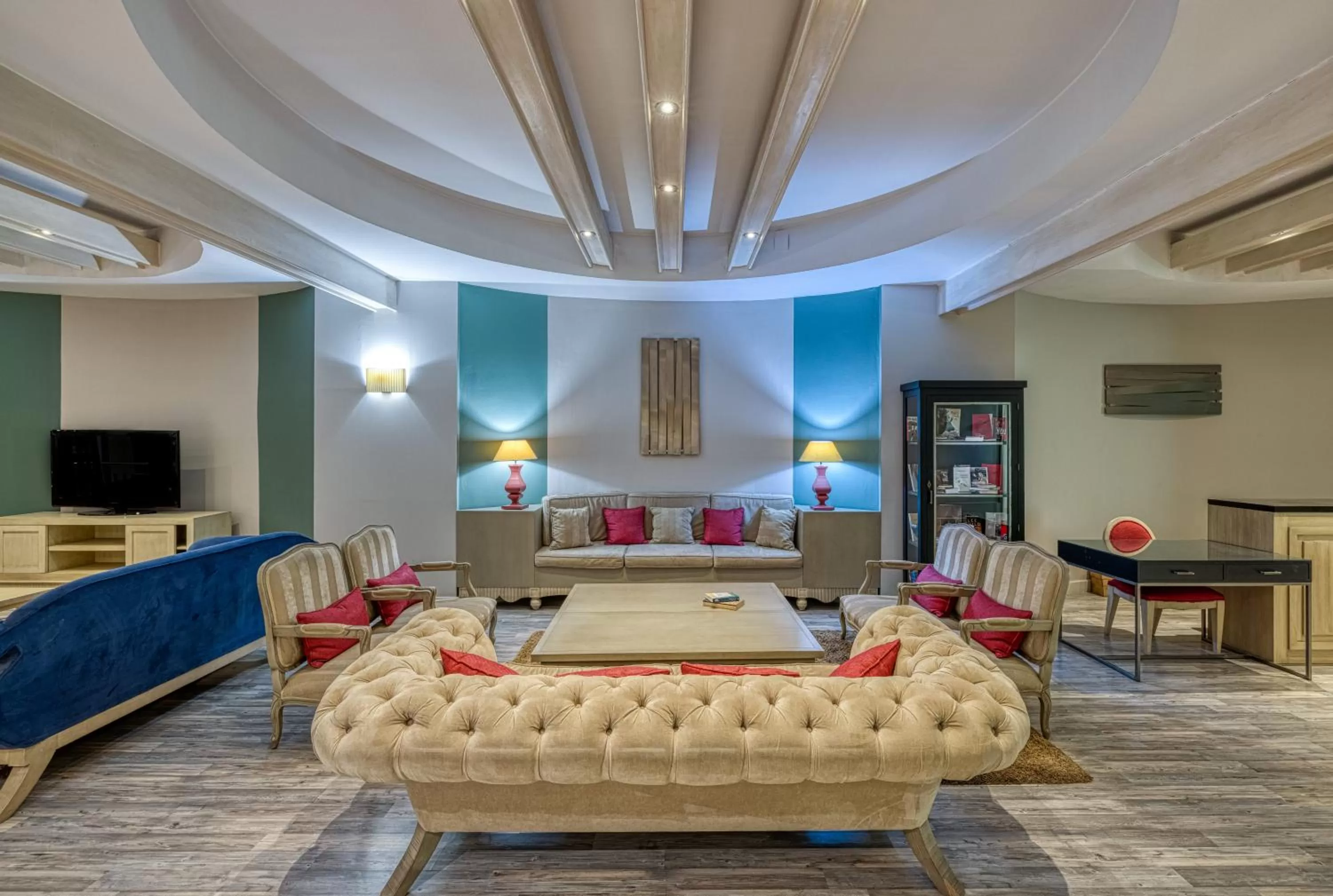 Lobby or reception in Virgen de los Reyes