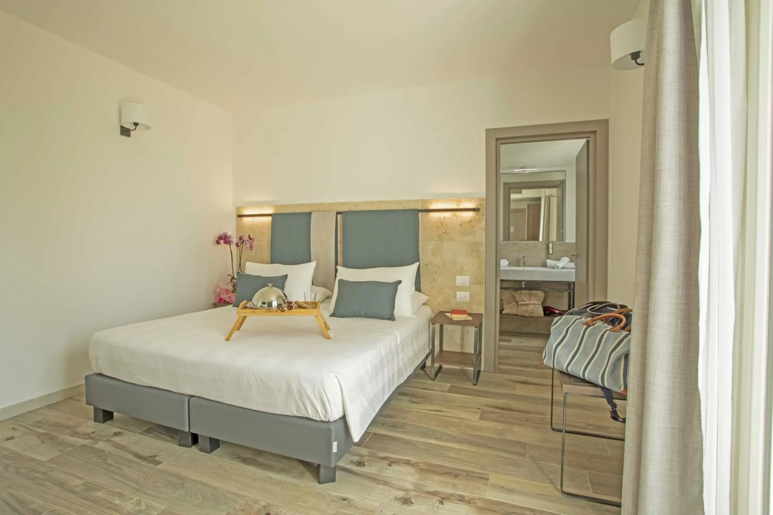 Bedroom, Bed in Riva Toscana Golf Resort & SPA