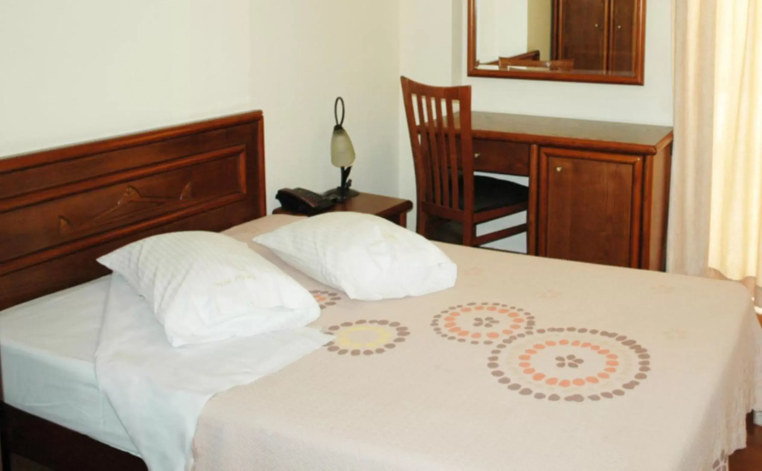 Bedroom, Bed in Omiros Hotel