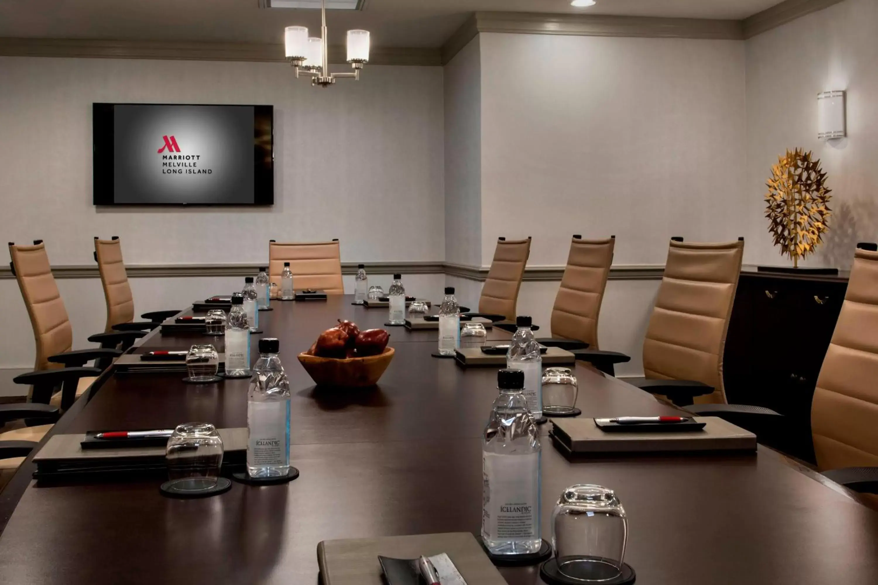 Meeting/conference room, Restaurant/Places to Eat in Marriott Melville Long Island