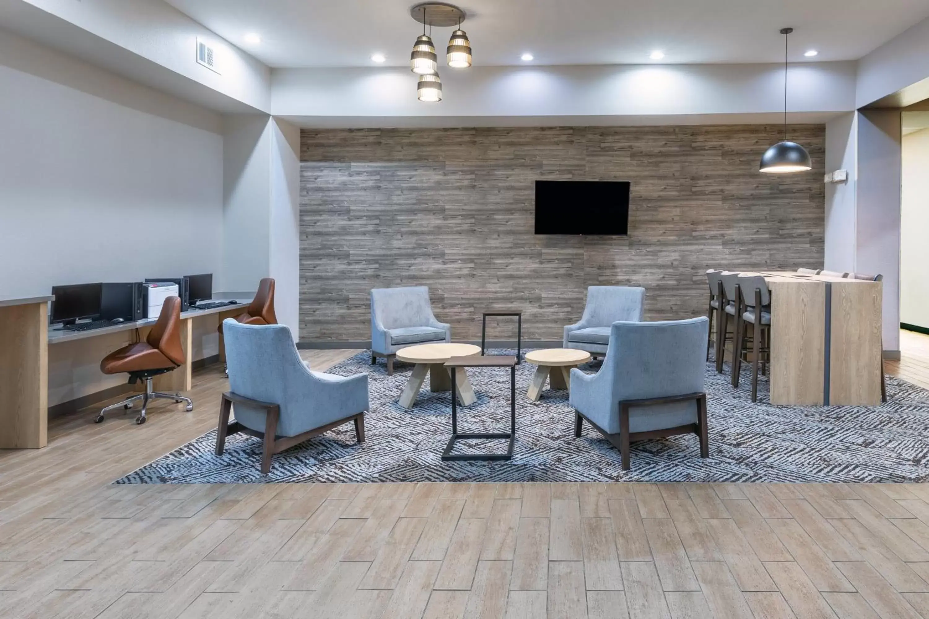 Lobby or reception in Candlewood Suites Mount Pleasant, an IHG Hotel